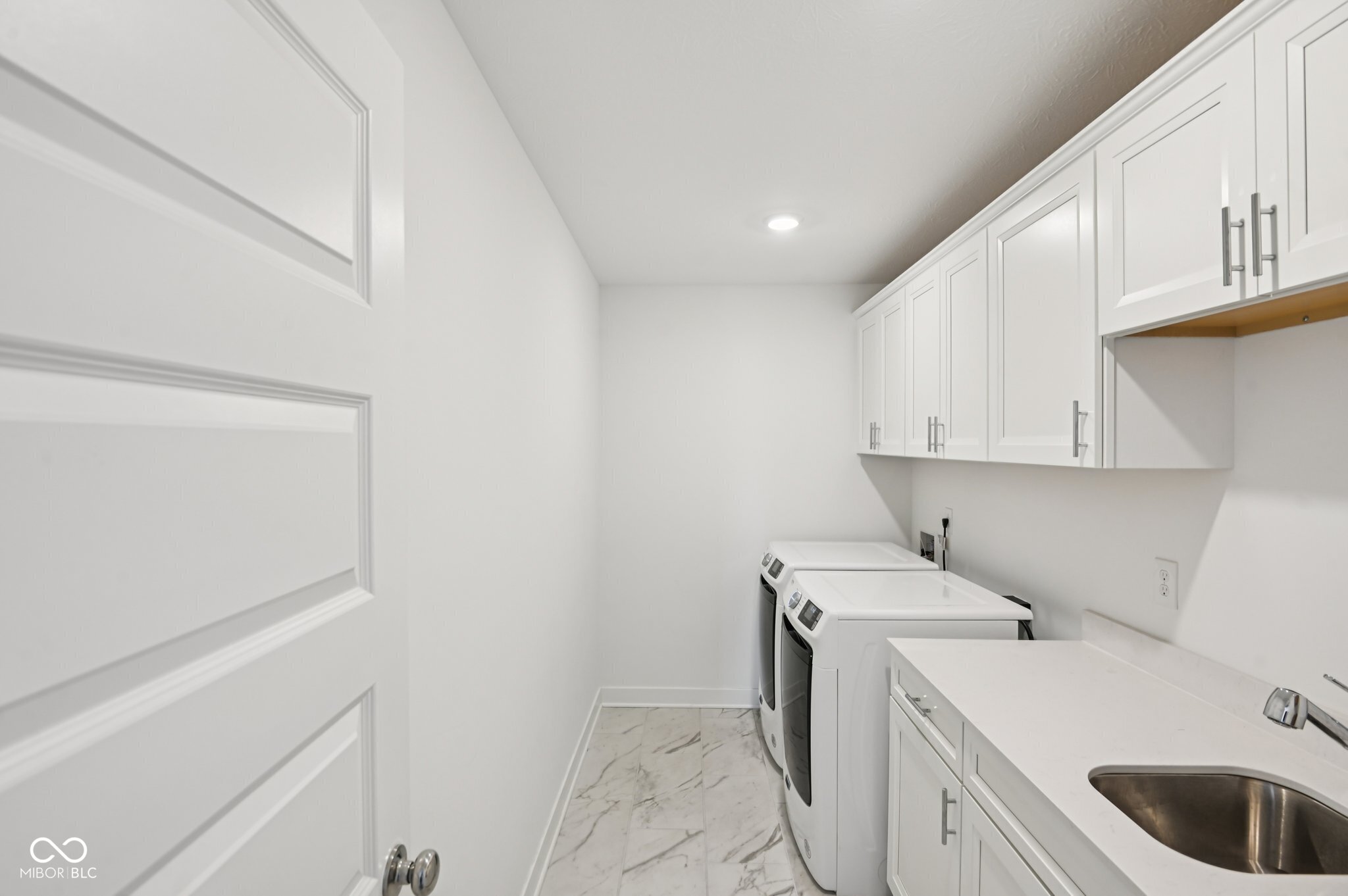 1432 Chatham Hills Boulevard