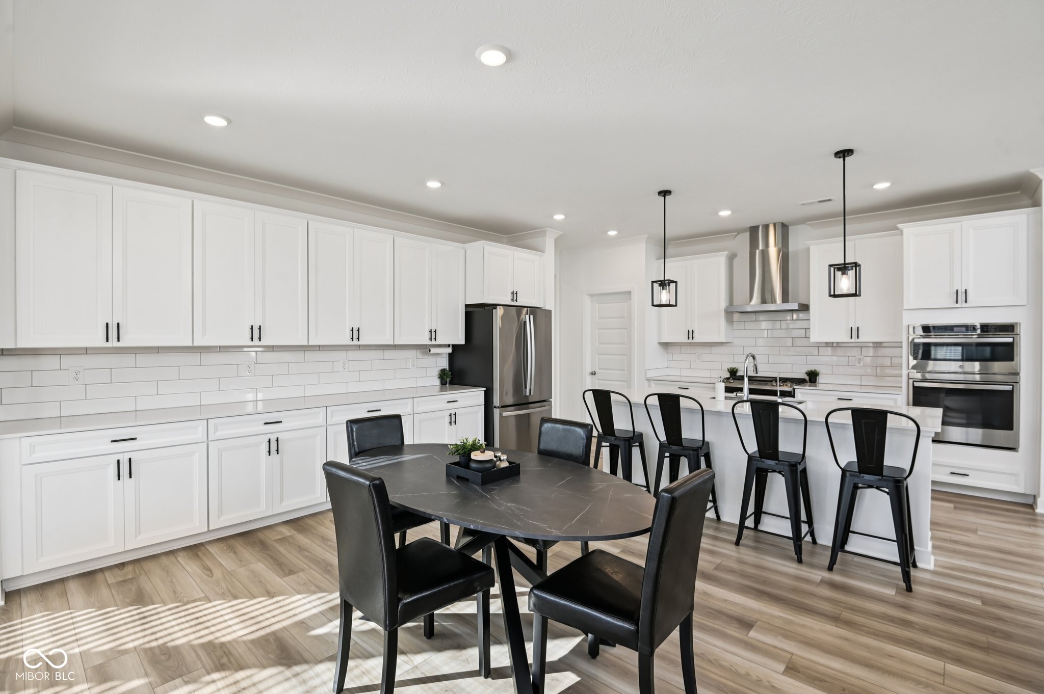 1432 Chatham Hills Boulevard