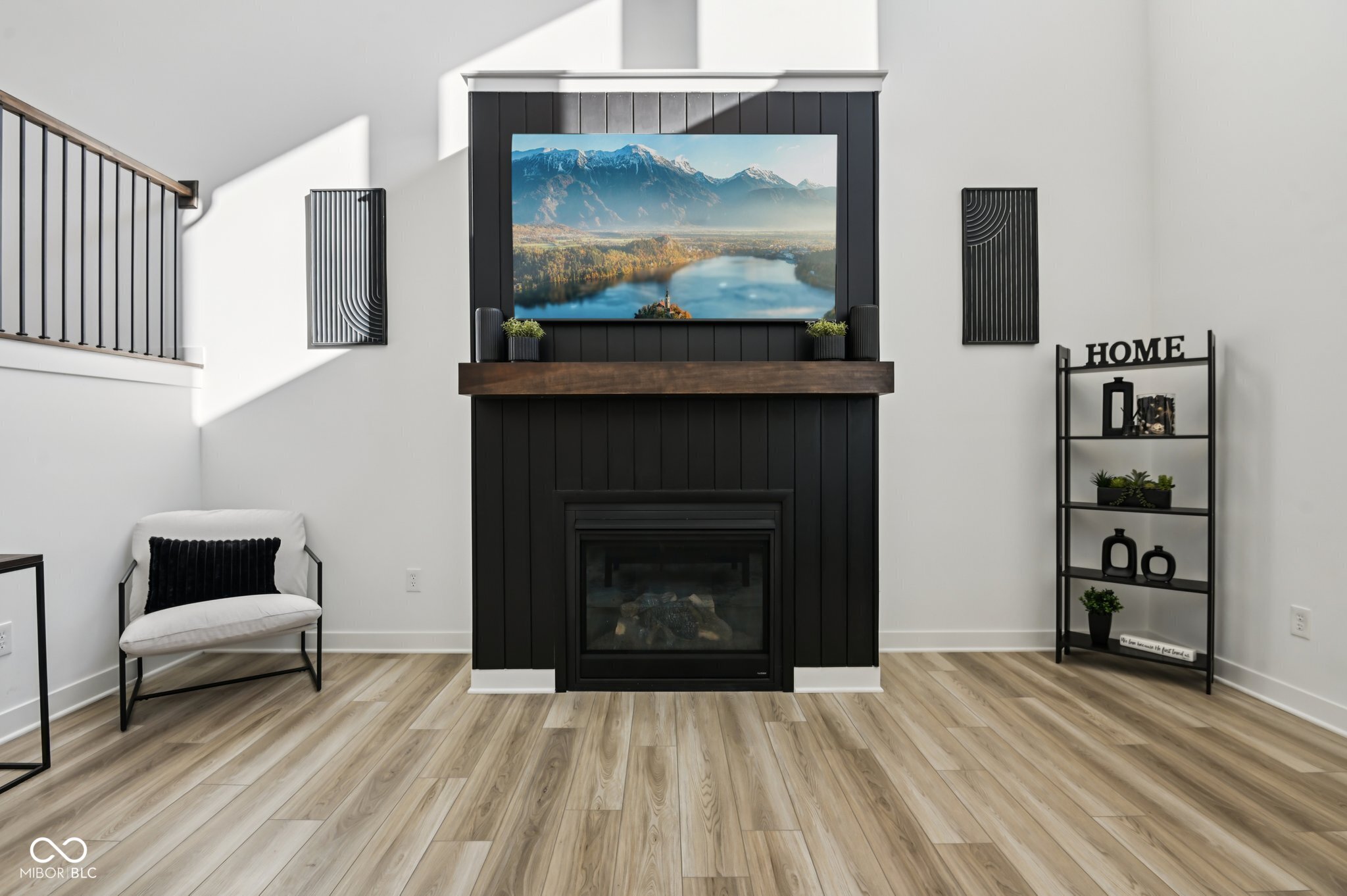 1432 Chatham Hills Boulevard