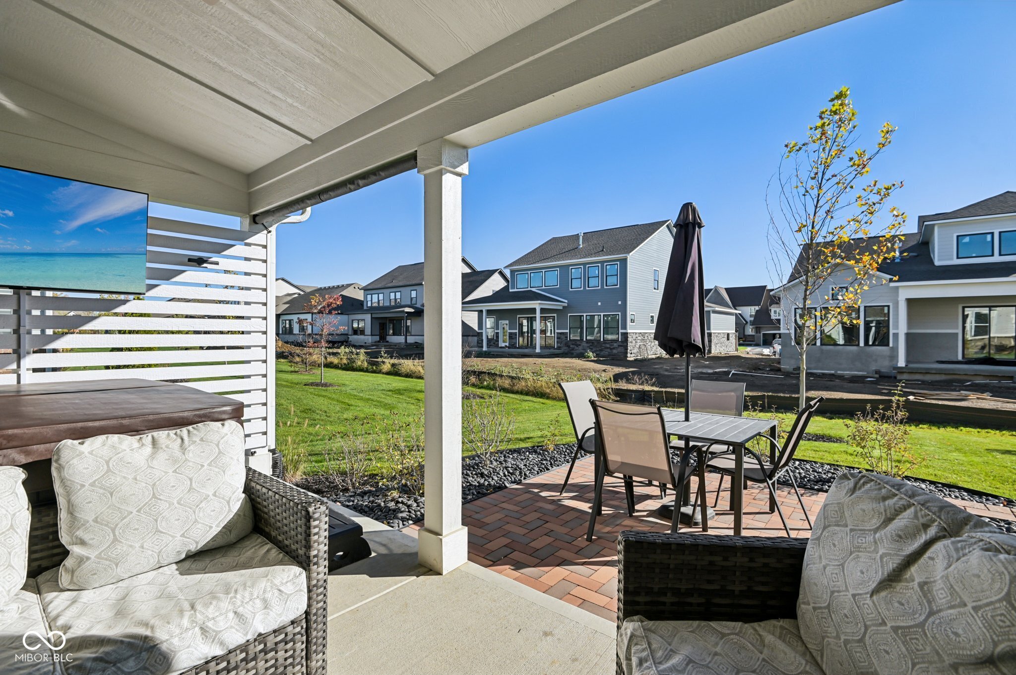 1432 Chatham Hills Boulevard