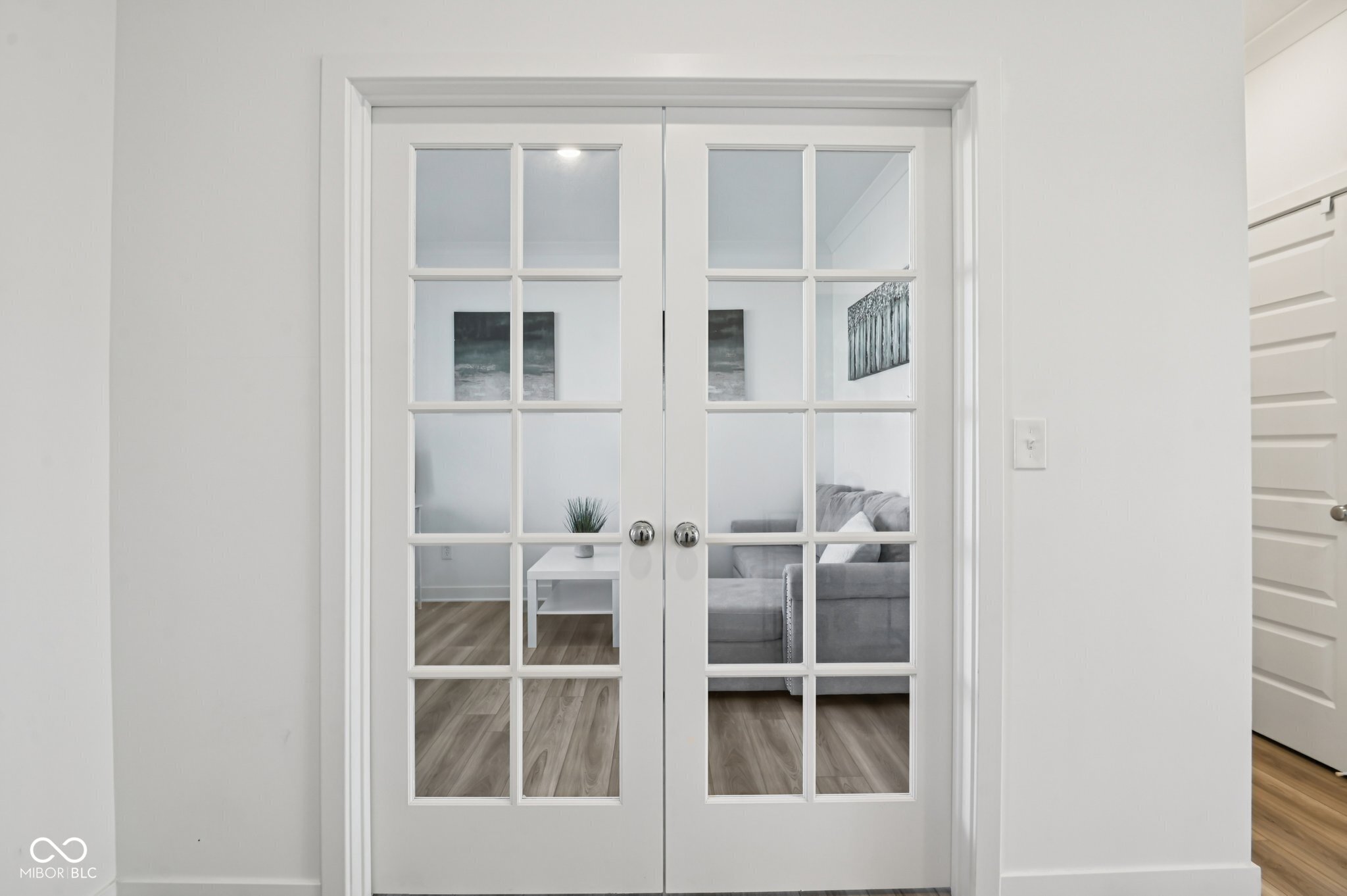 1432 Chatham Hills Boulevard