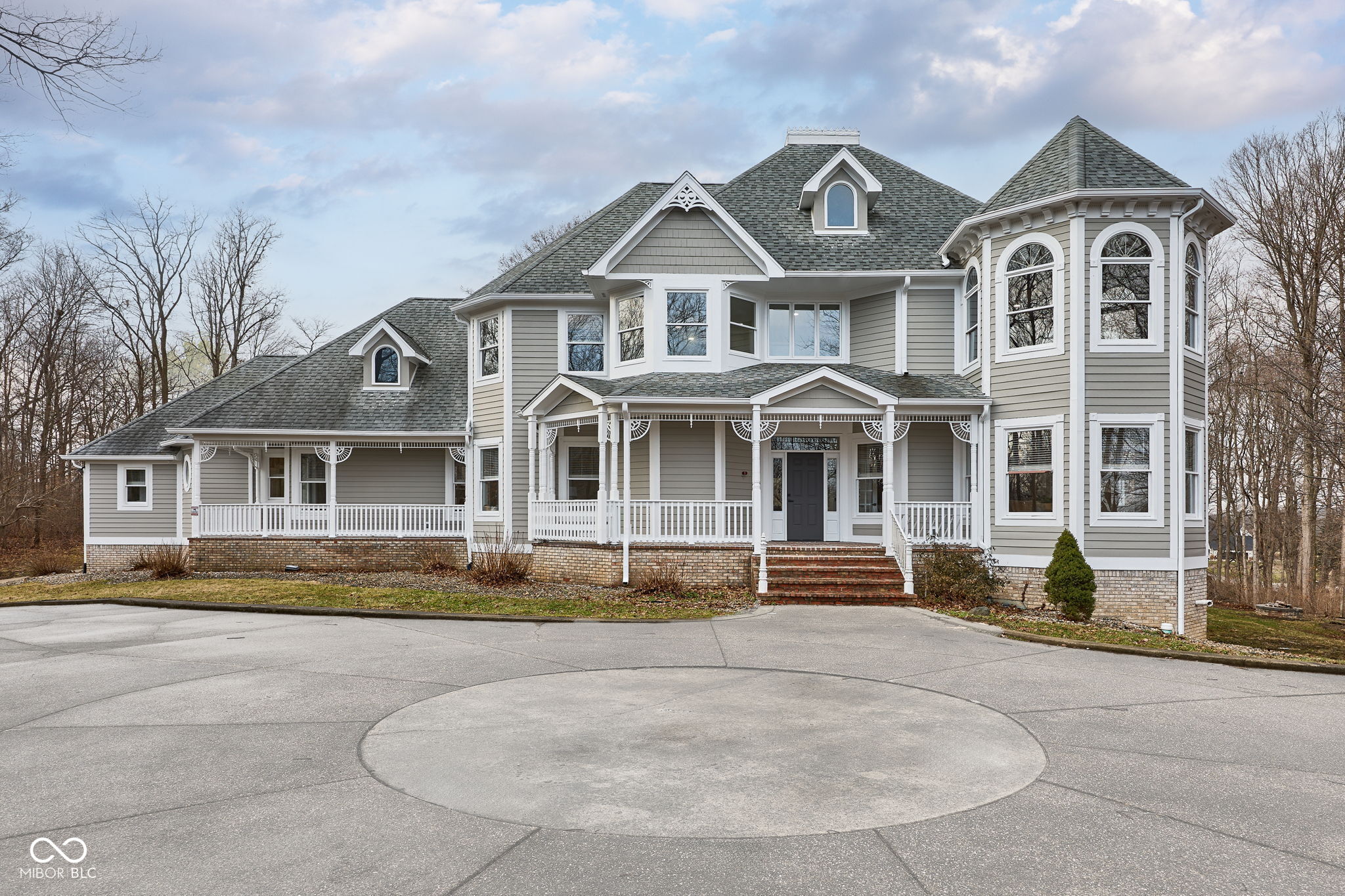 15 S Creedmoor Way