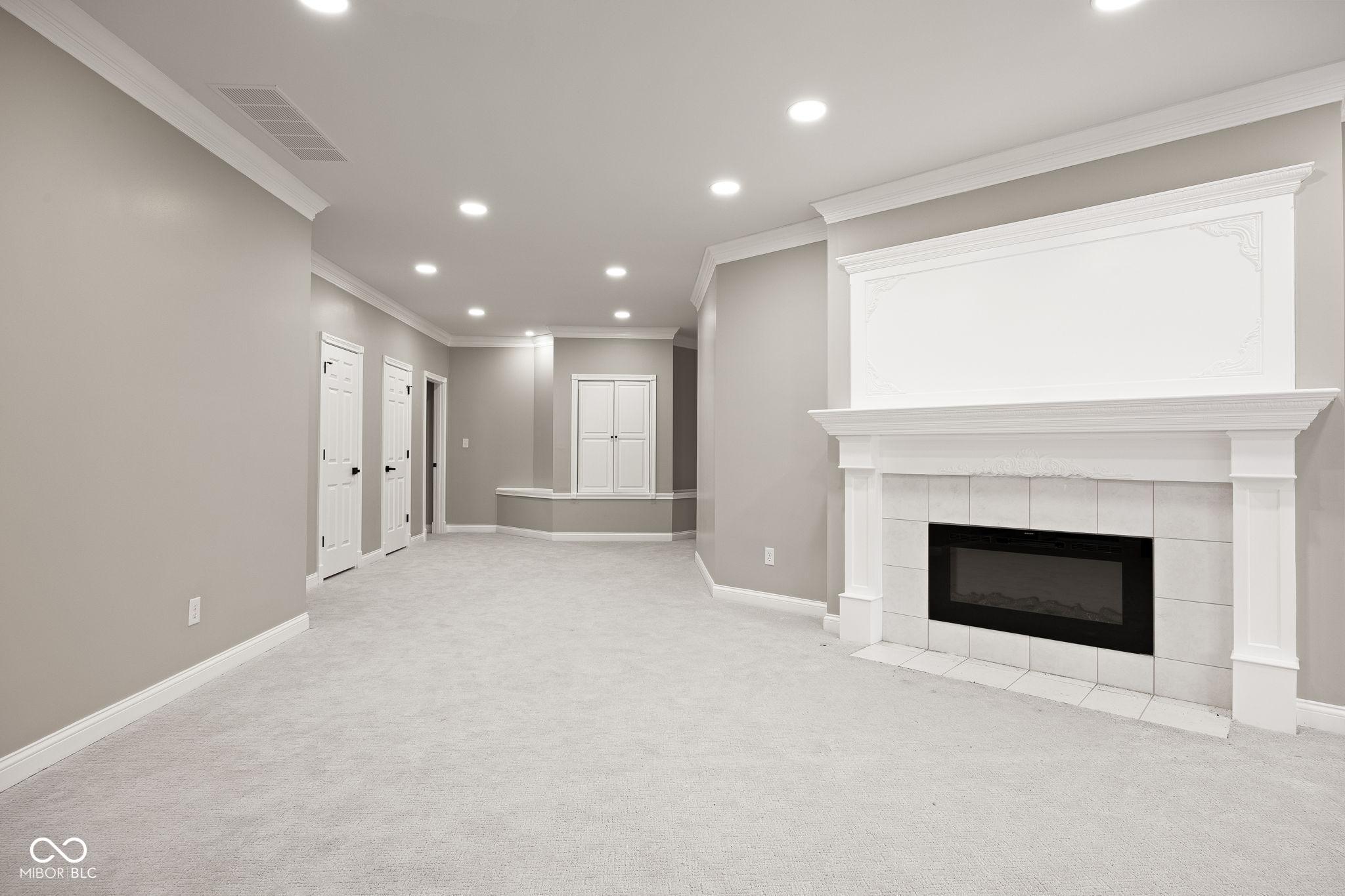 15 S Creedmoor Way