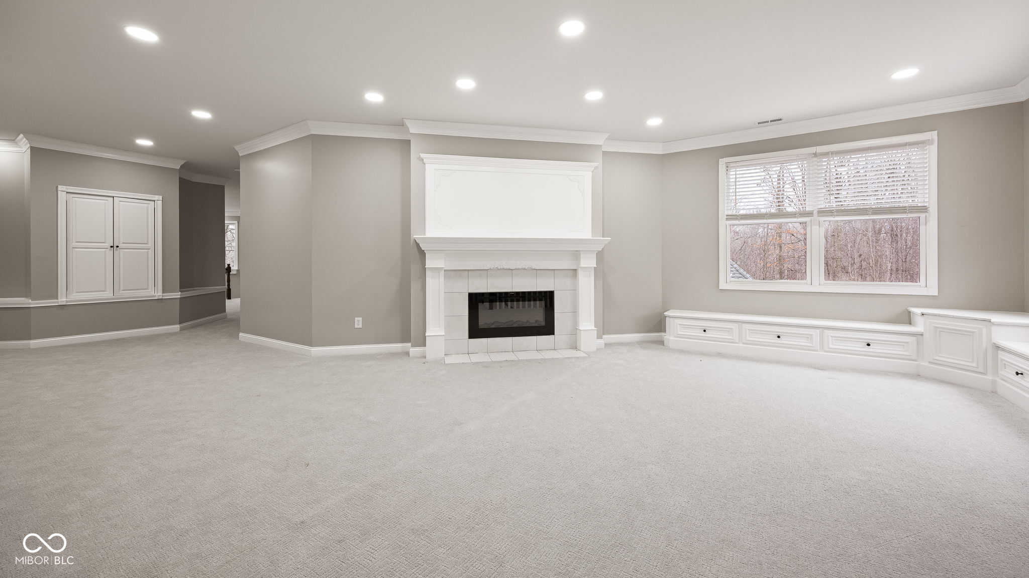 15 S Creedmoor Way