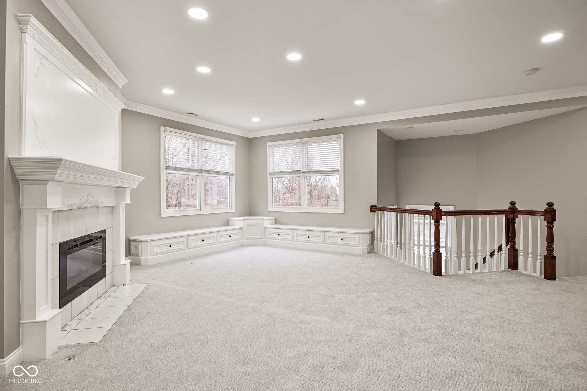 15 S Creedmoor Way