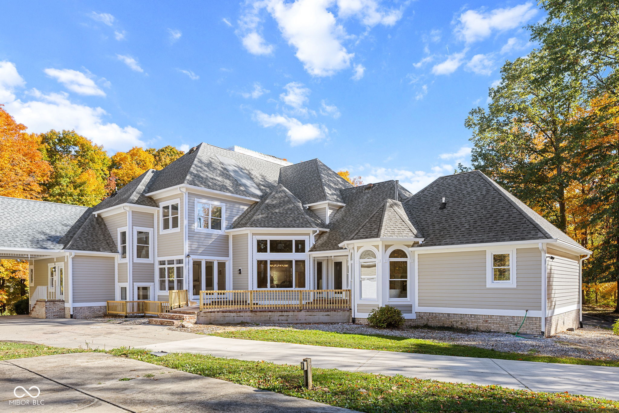 15 S Creedmoor Way
