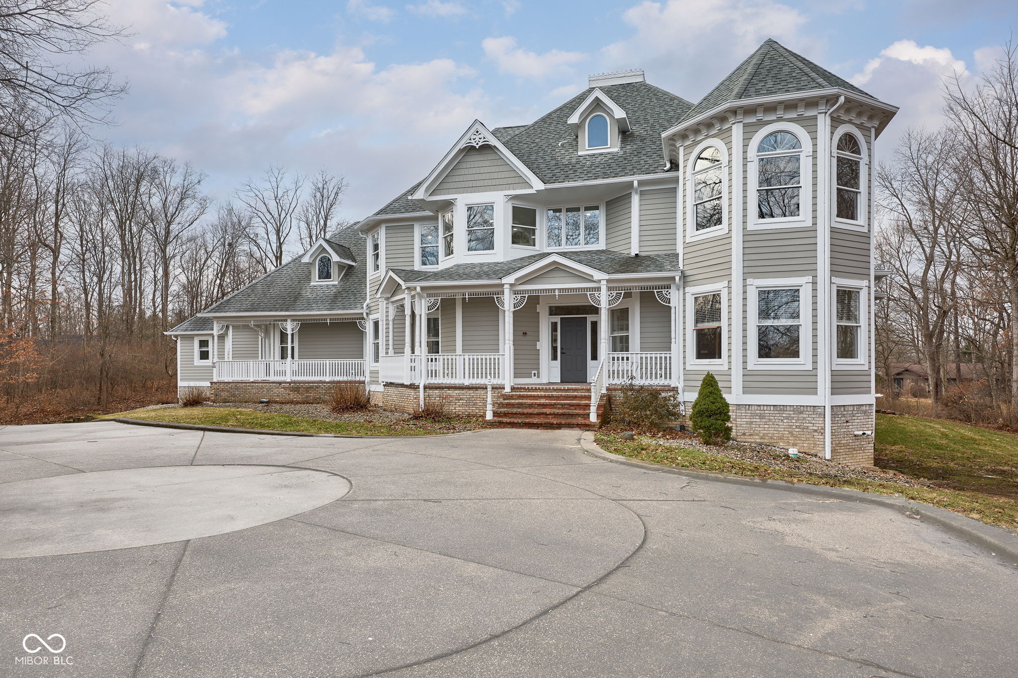 15 S Creedmoor Way