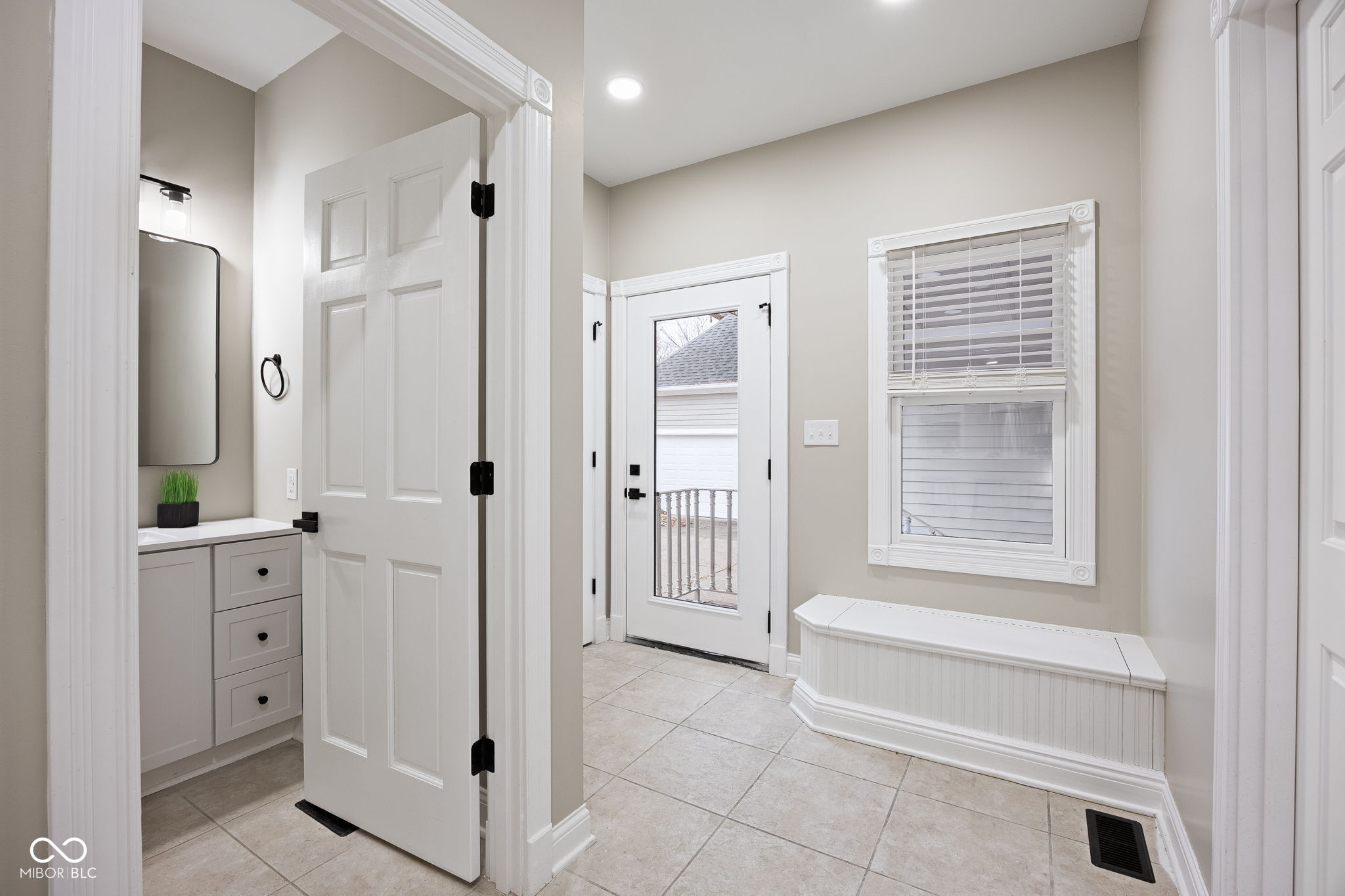 15 S Creedmoor Way