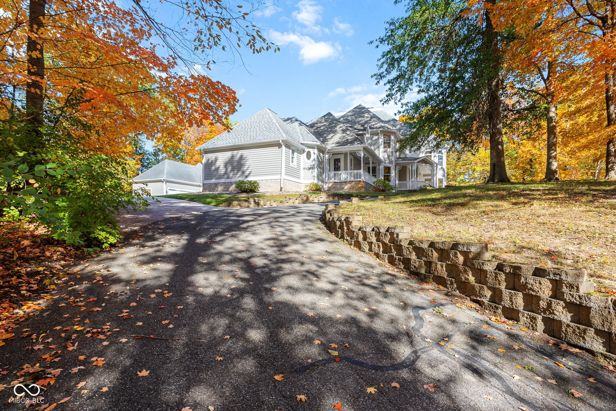 15 S Creedmoor Way