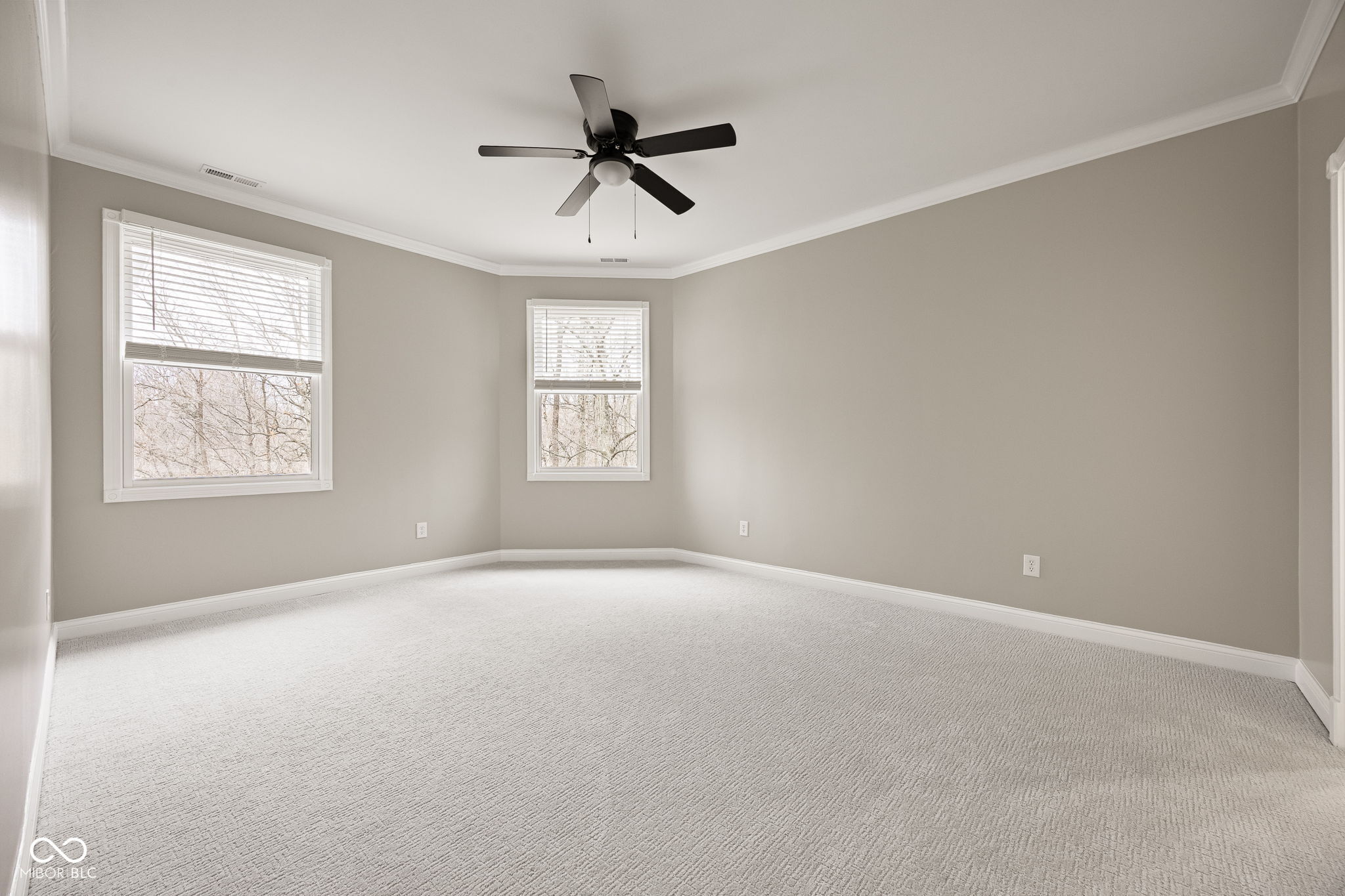 15 S Creedmoor Way