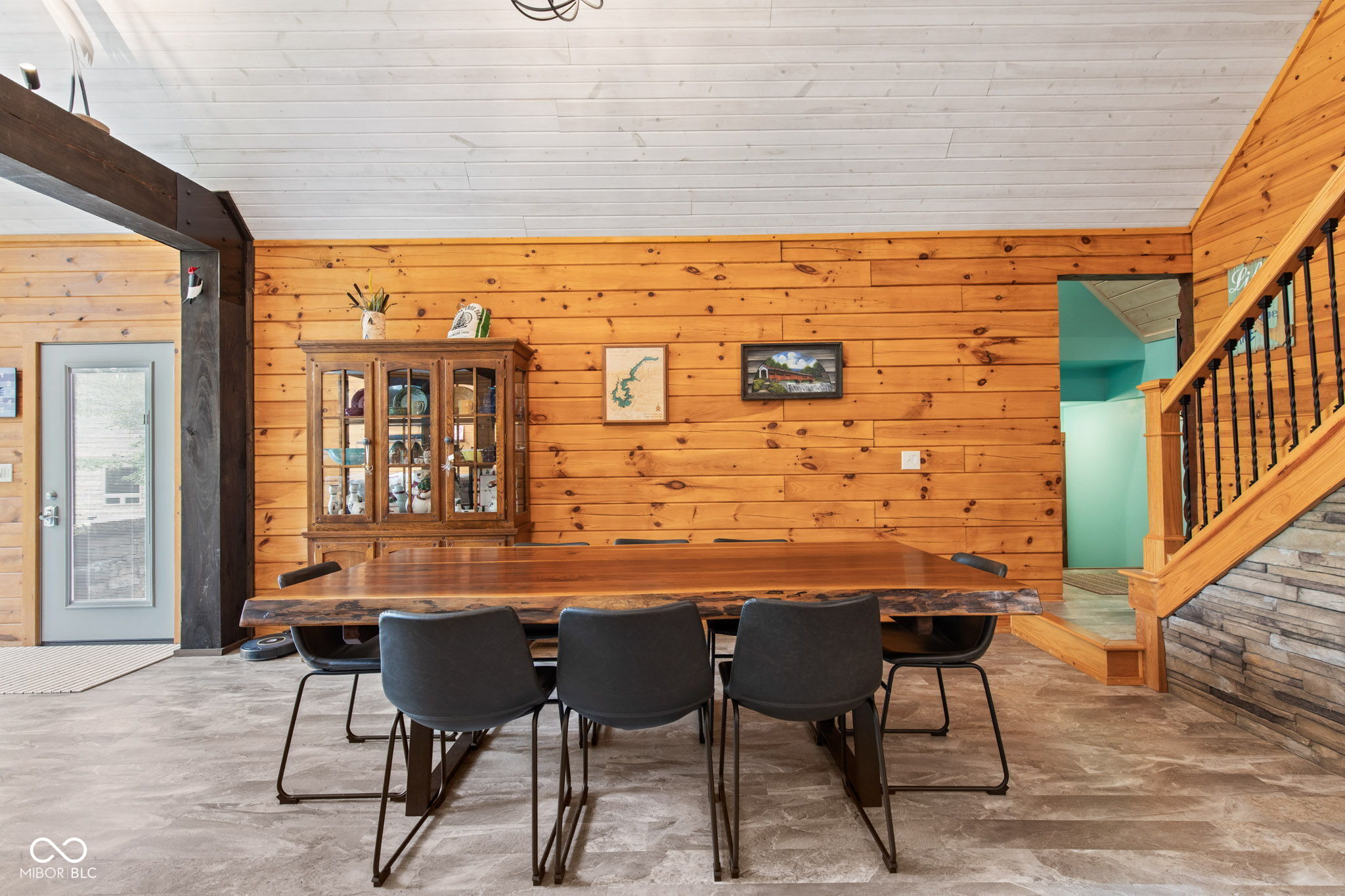 2540 S Annapolis Road