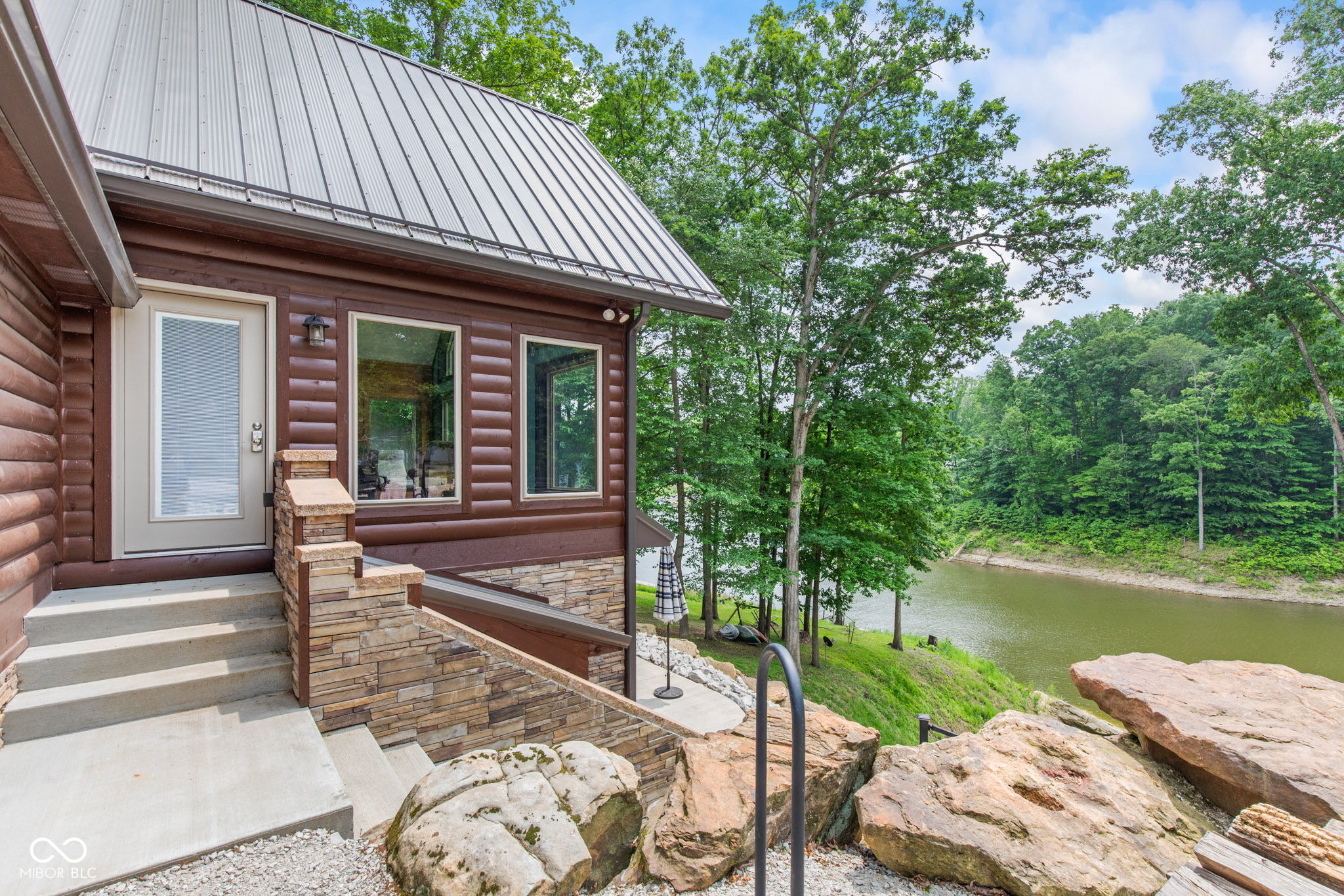 2540 S Annapolis Road