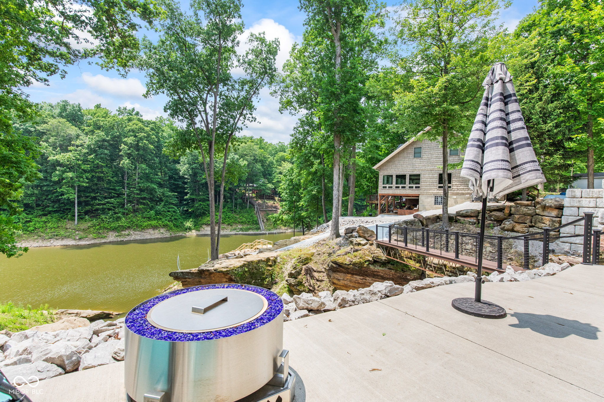 2540 S Annapolis Road