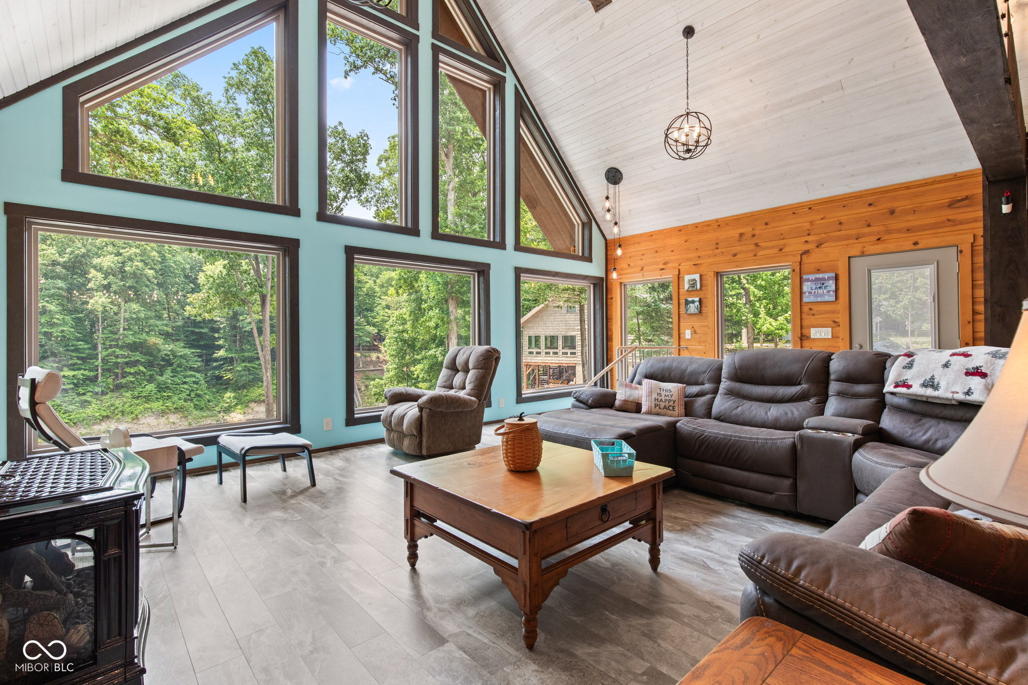 2540 S Annapolis Road