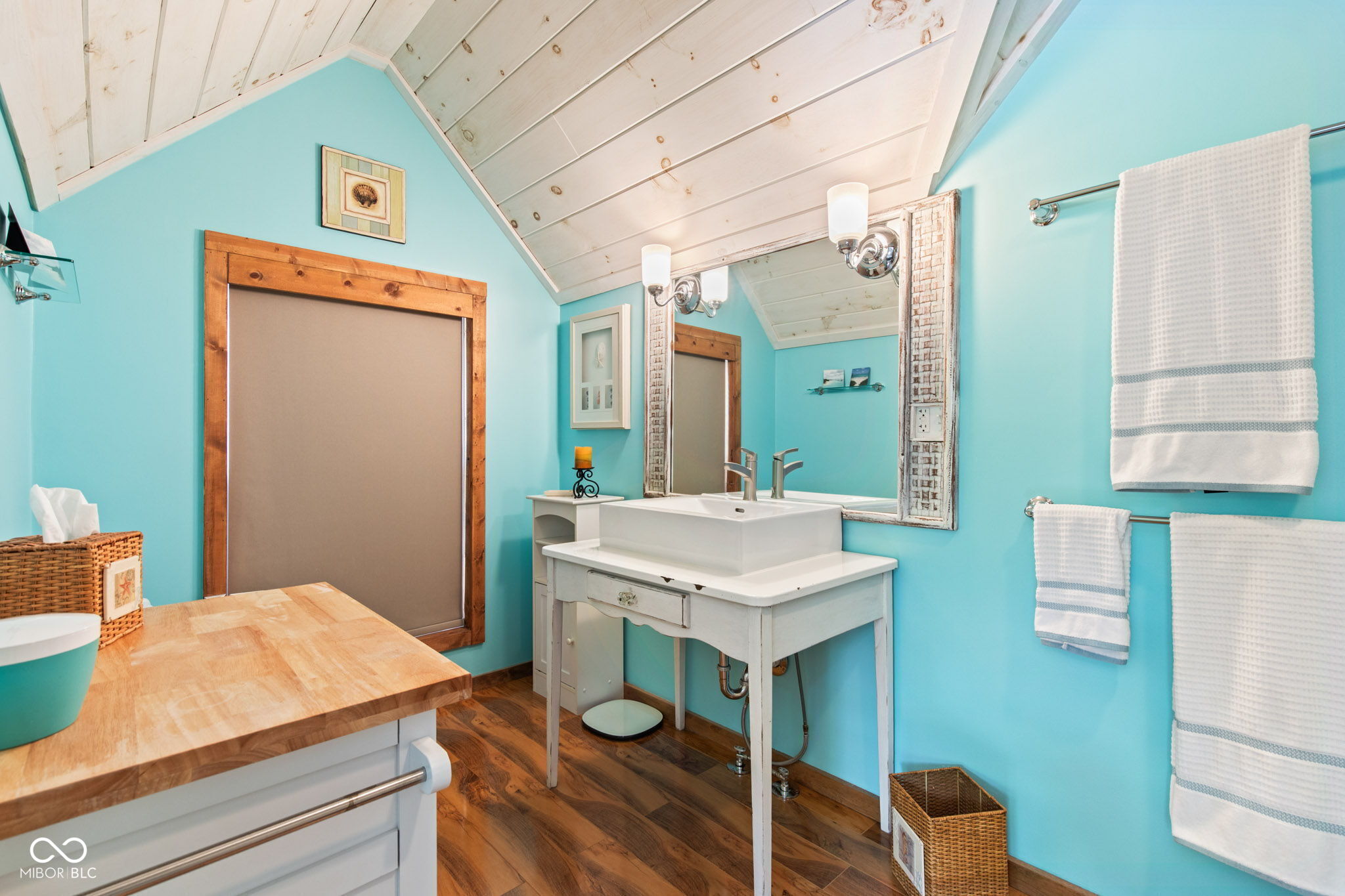 2540 S Annapolis Road