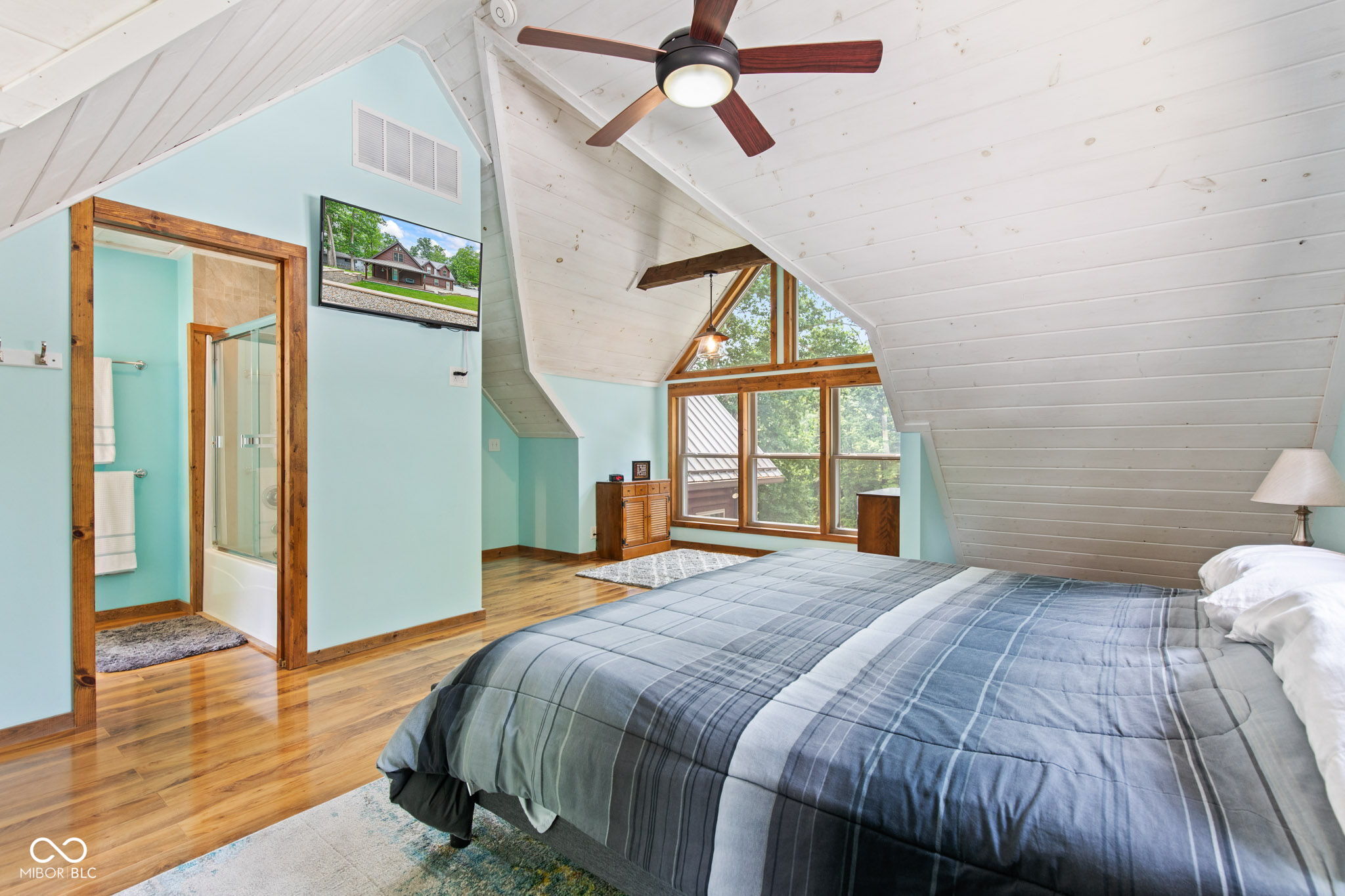 2540 S Annapolis Road