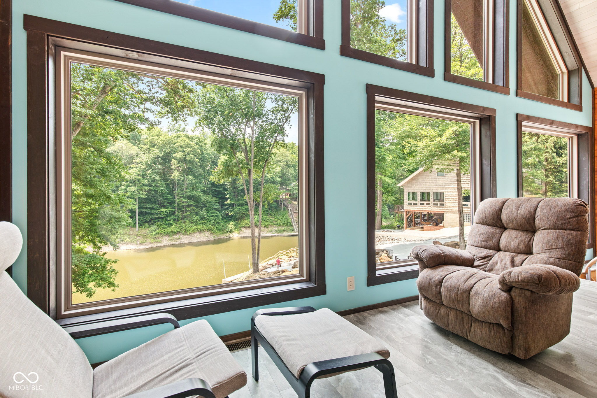 2540 S Annapolis Road