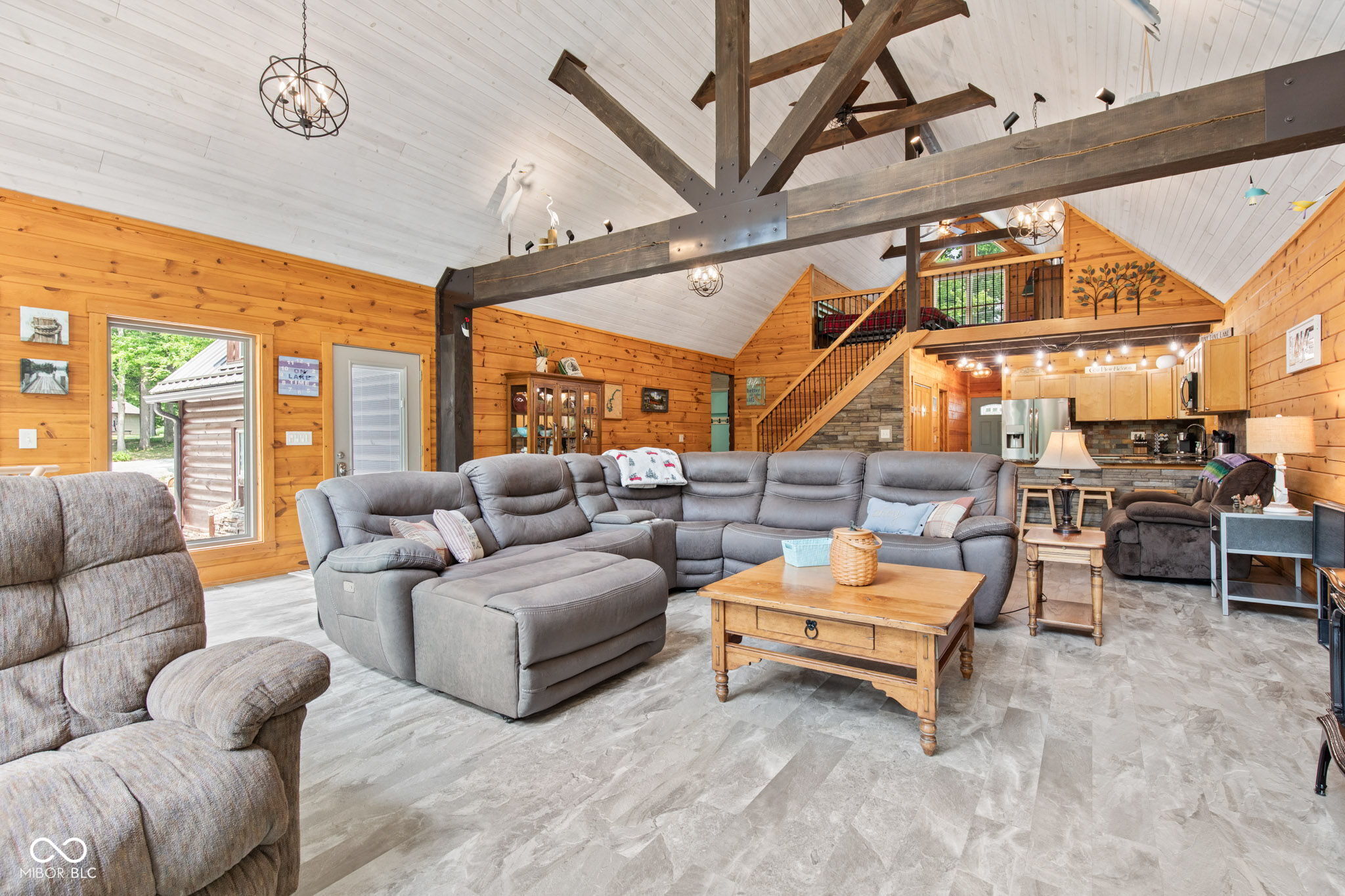 2540 S Annapolis Road