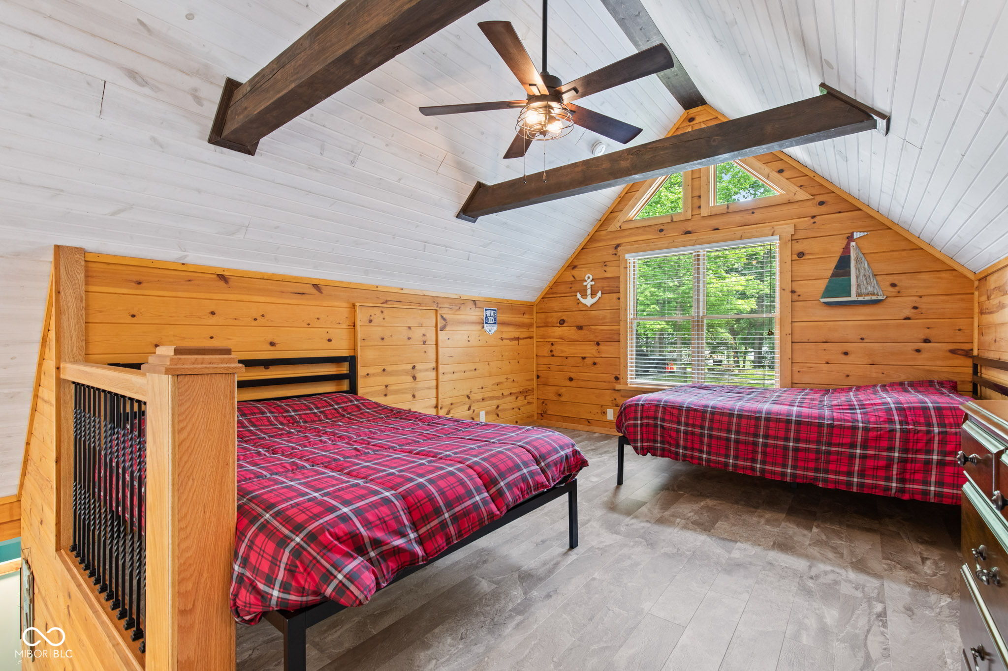 2540 S Annapolis Road