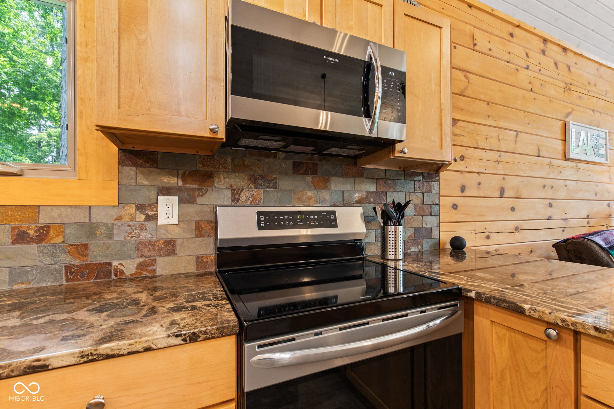 2540 S Annapolis Road