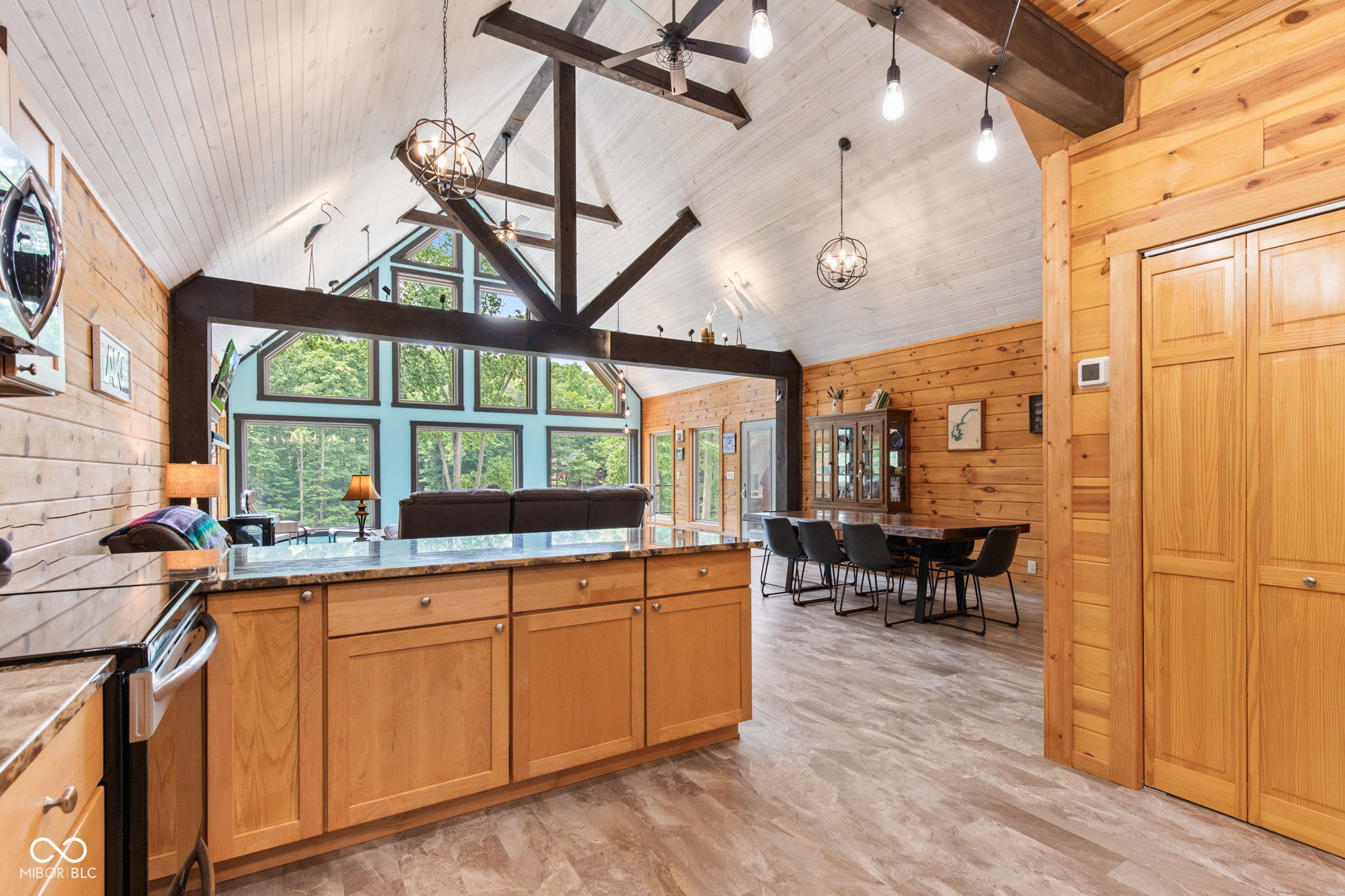 2540 S Annapolis Road