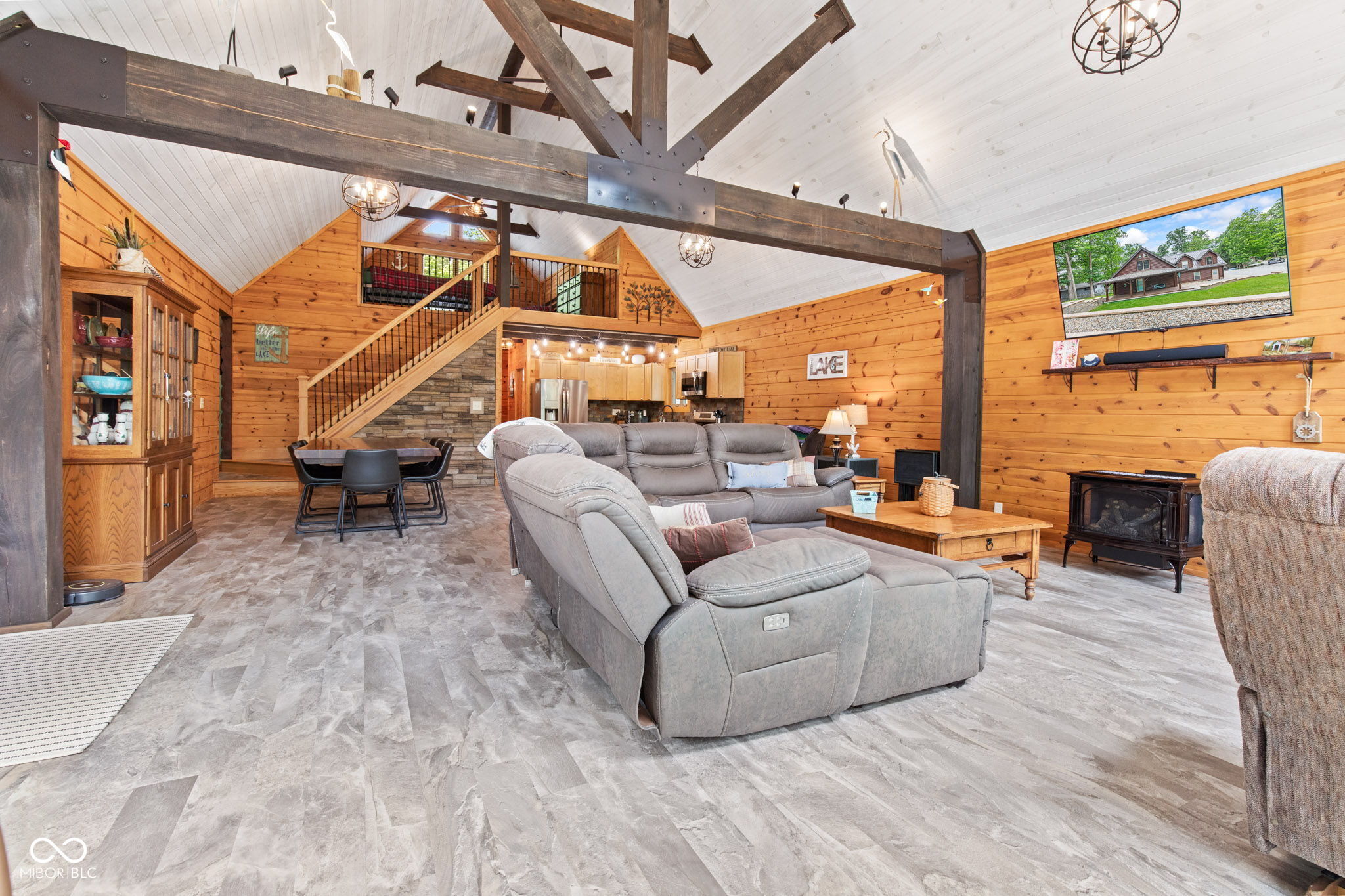 2540 S Annapolis Road