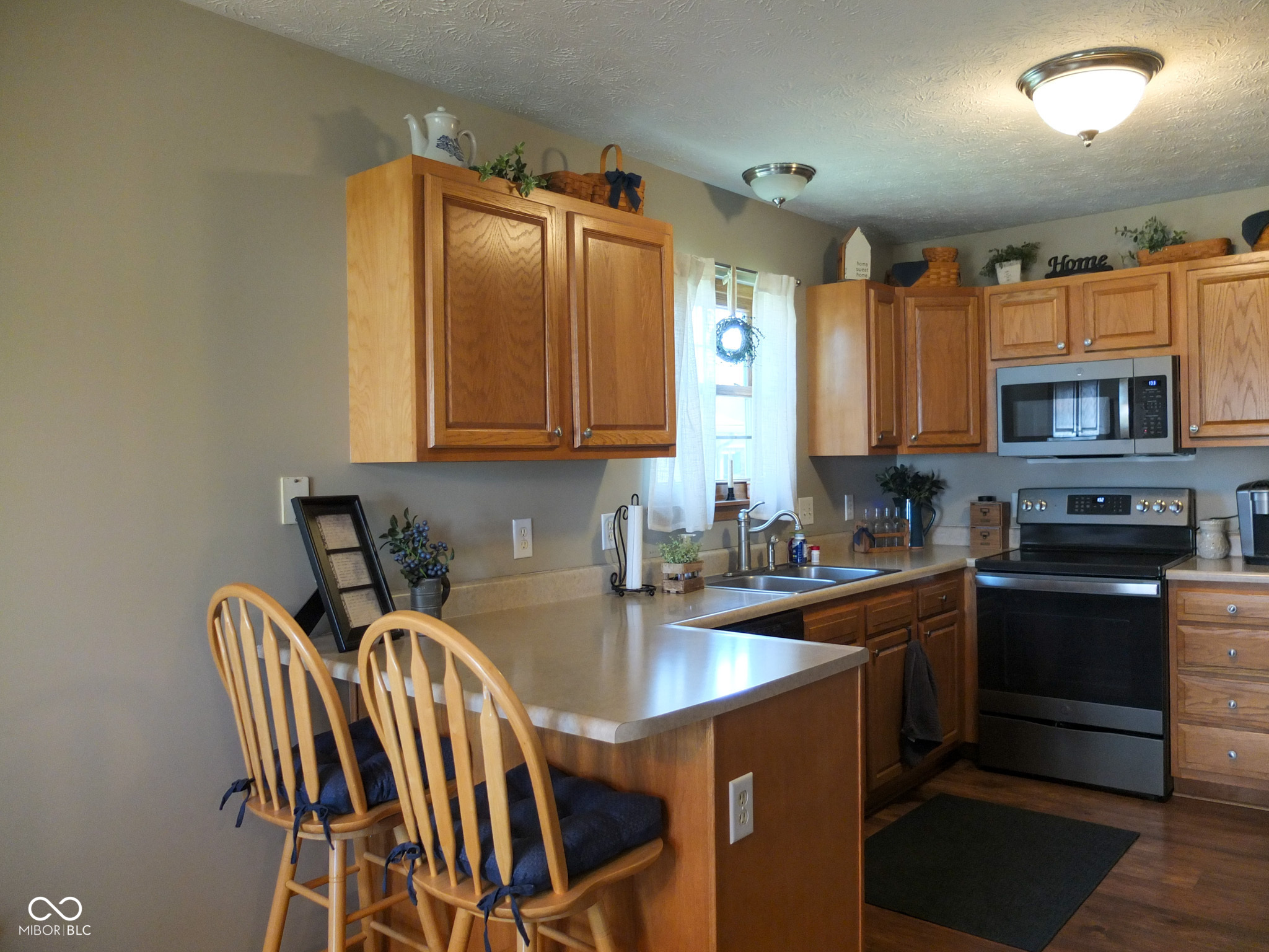31 Hickory Lane S