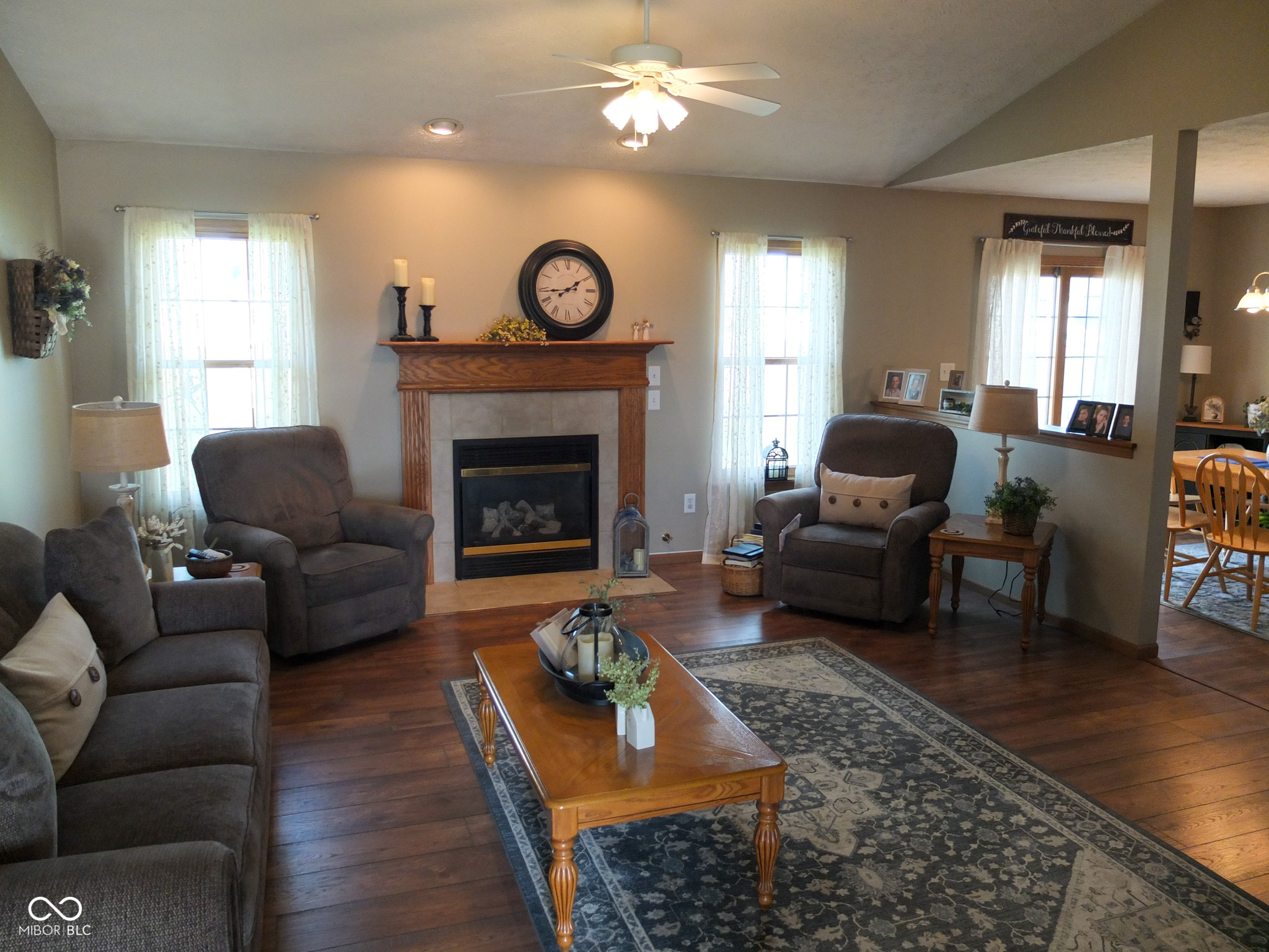 31 Hickory Lane S