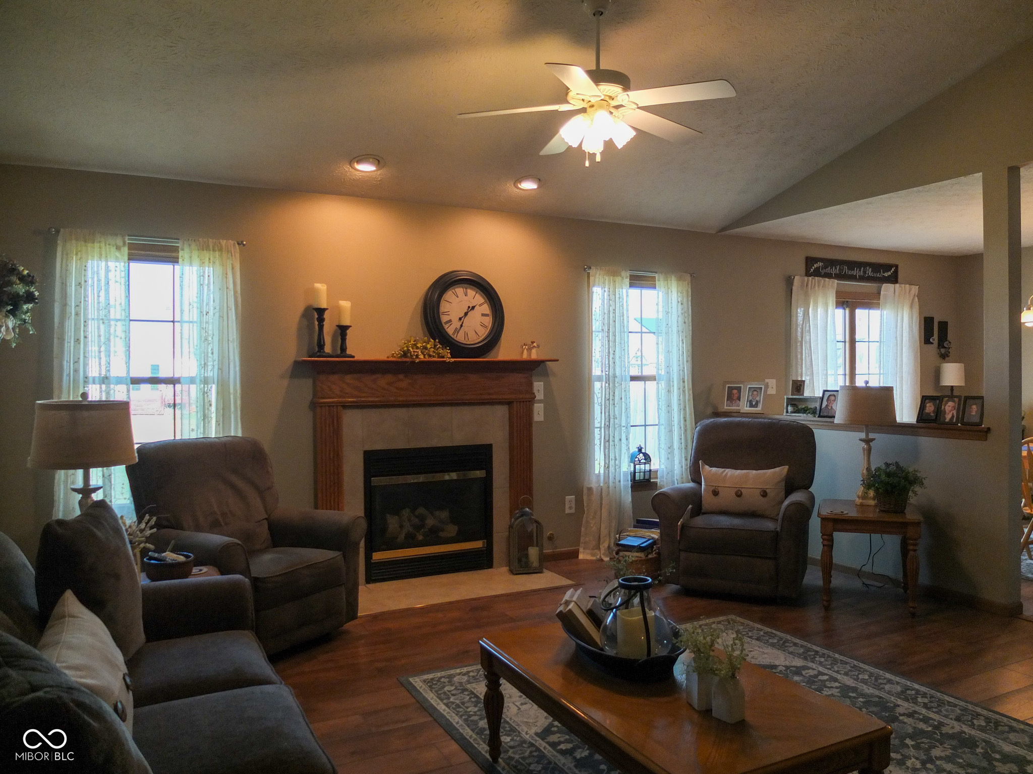 31 Hickory Lane S