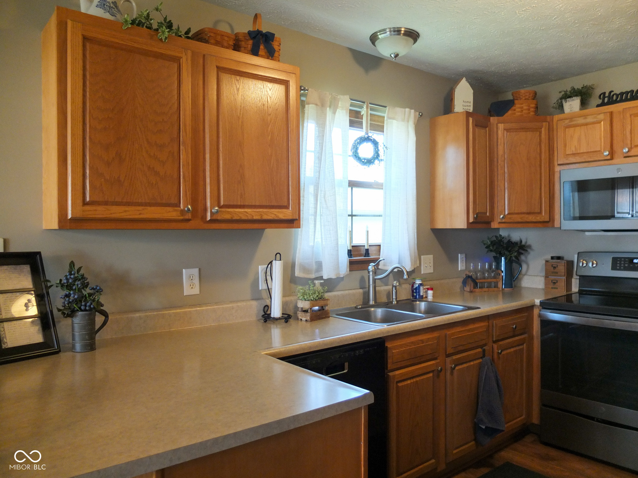 31 Hickory Lane S