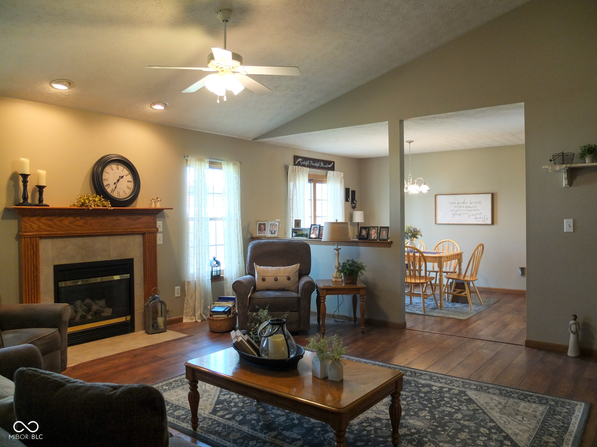 31 Hickory Lane S