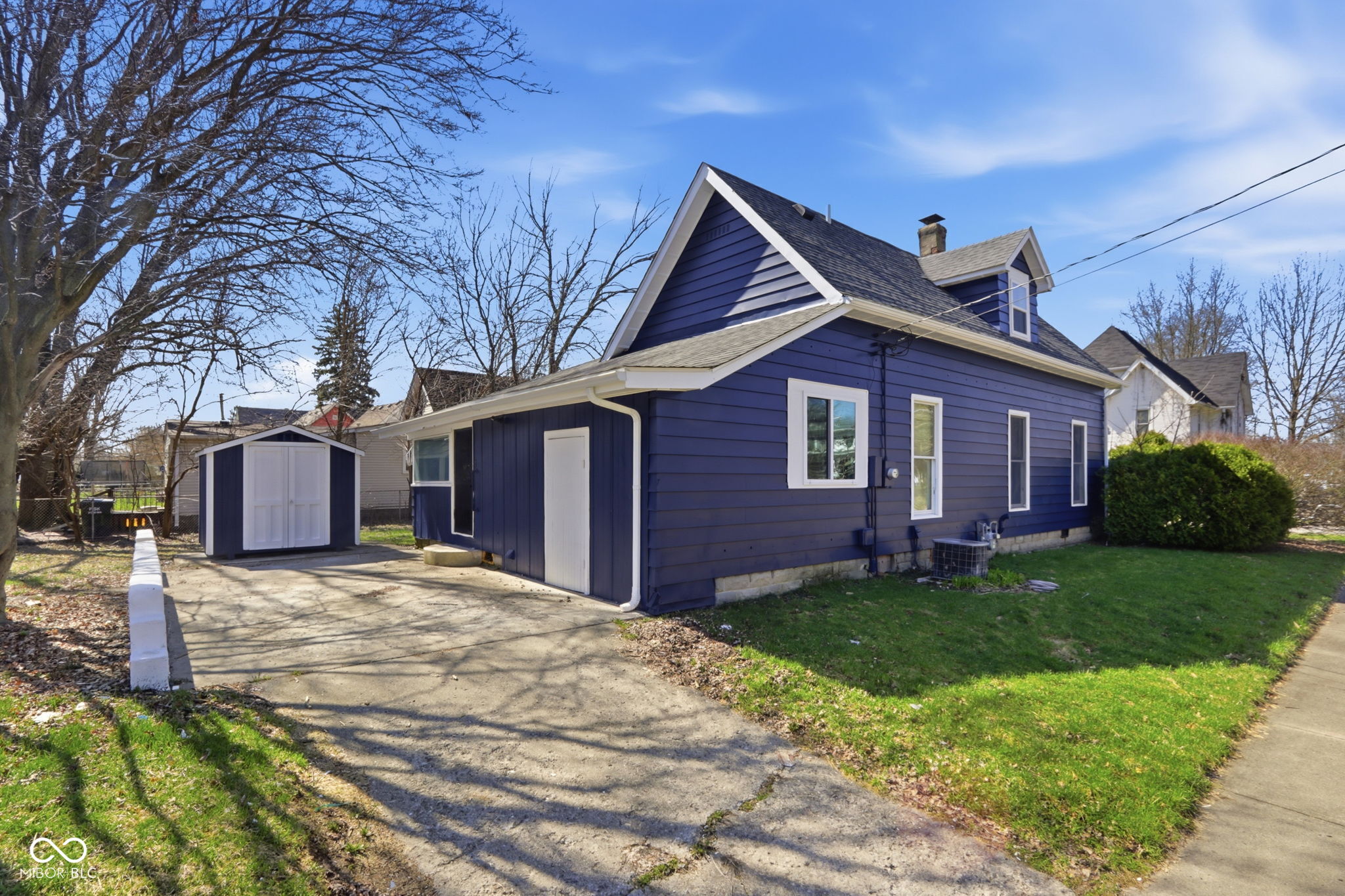 631 N Spring Street