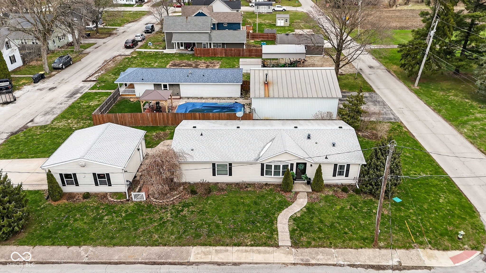 312 E 10th Street