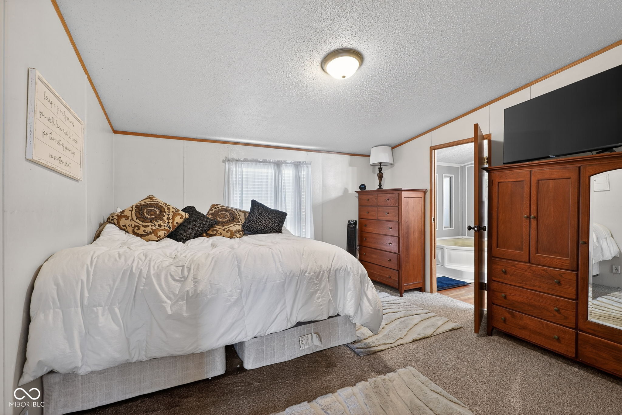 312 E 10th Street