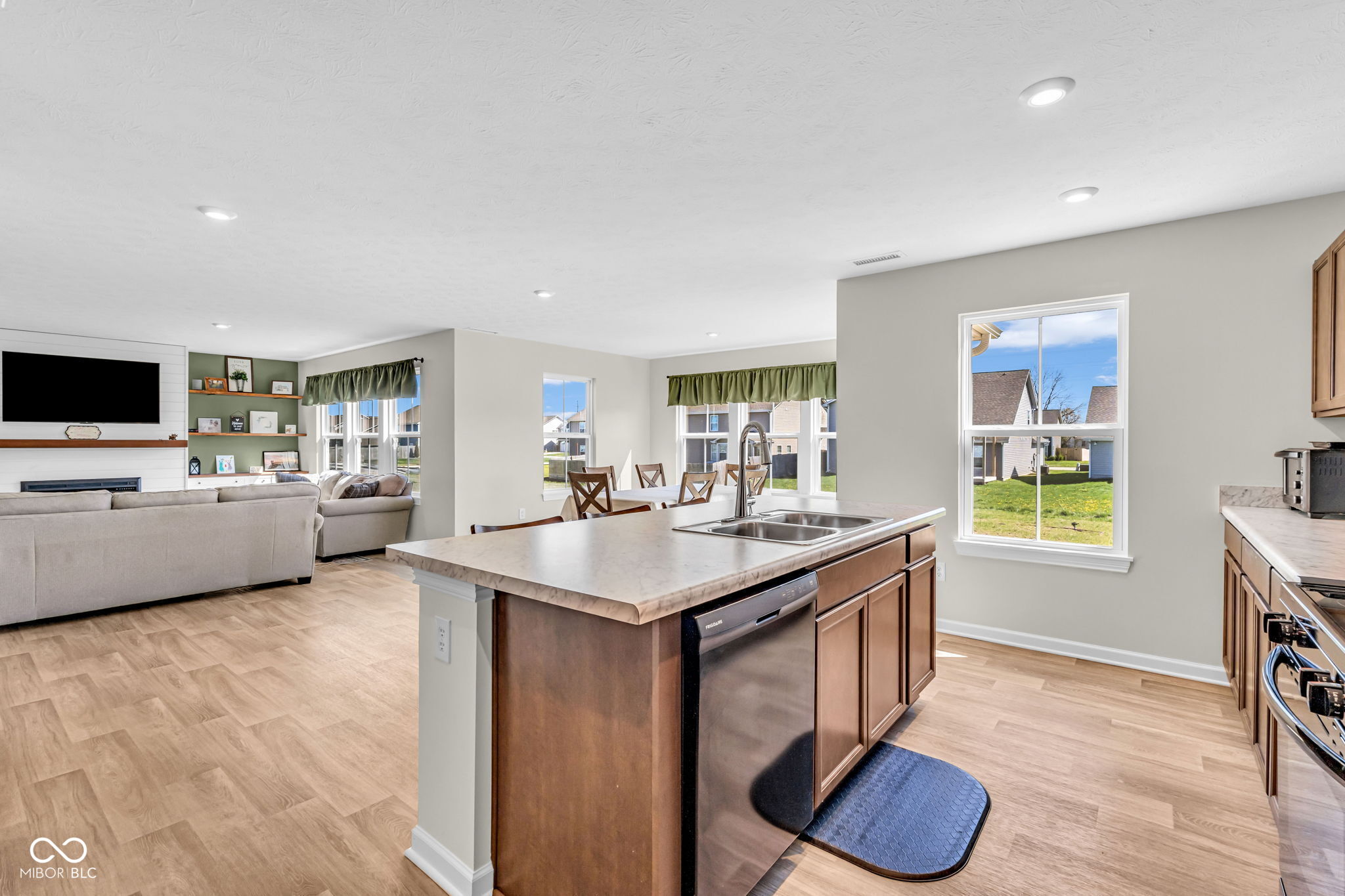 396 Weaver Lane