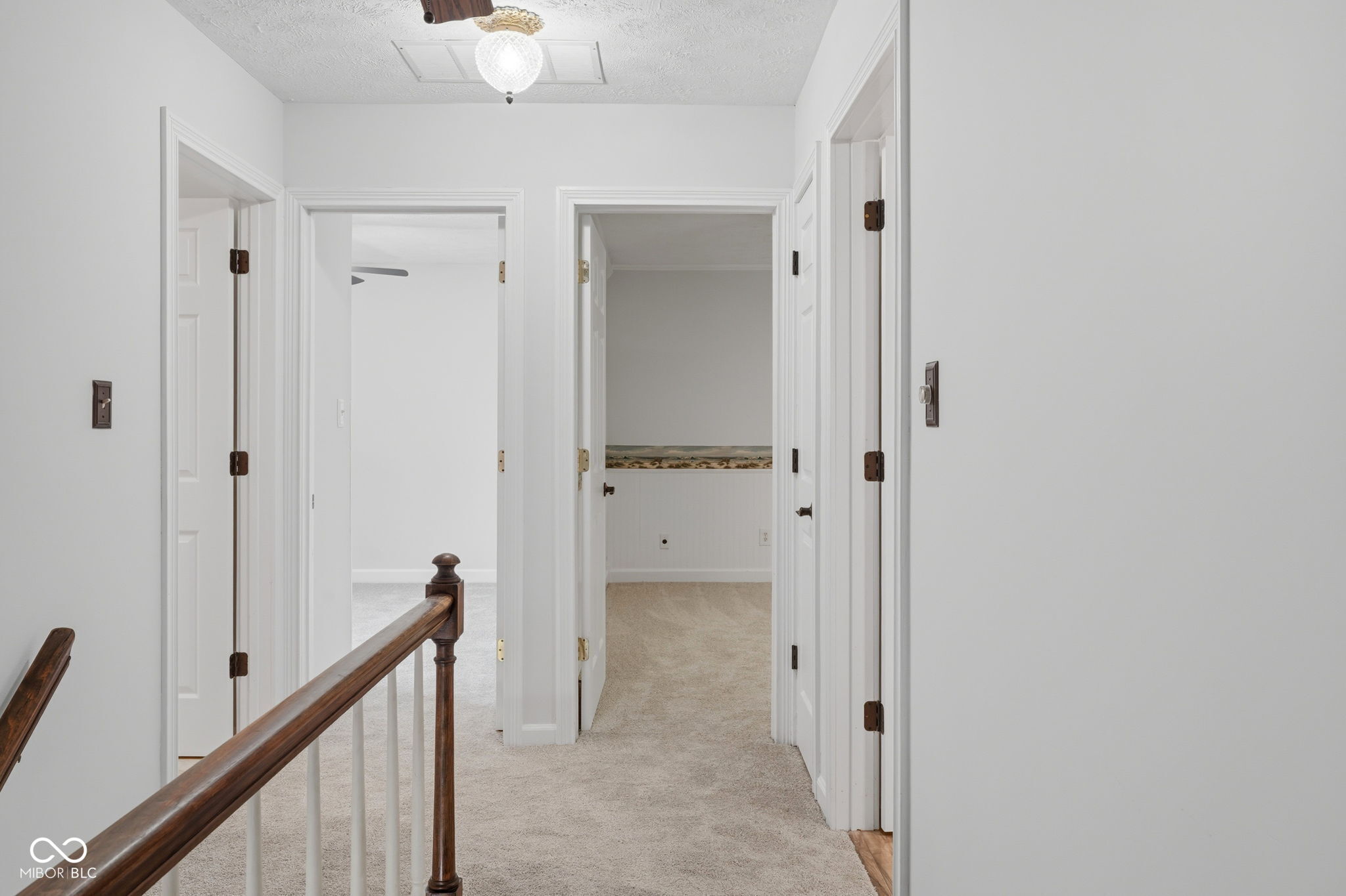 3712 Ivory Way