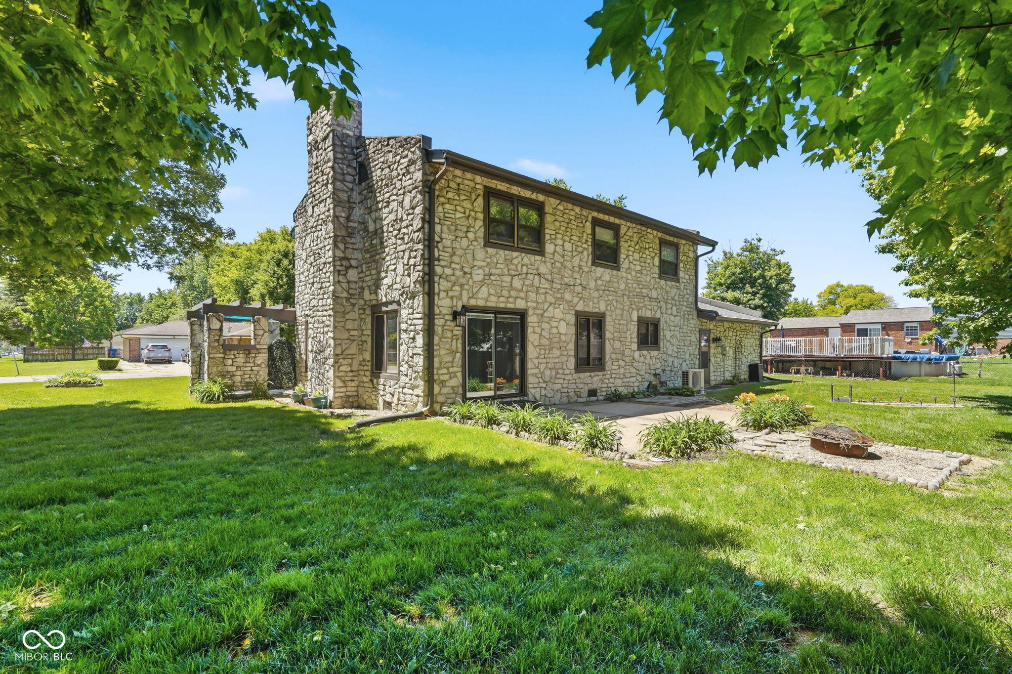 3712 Ivory Way