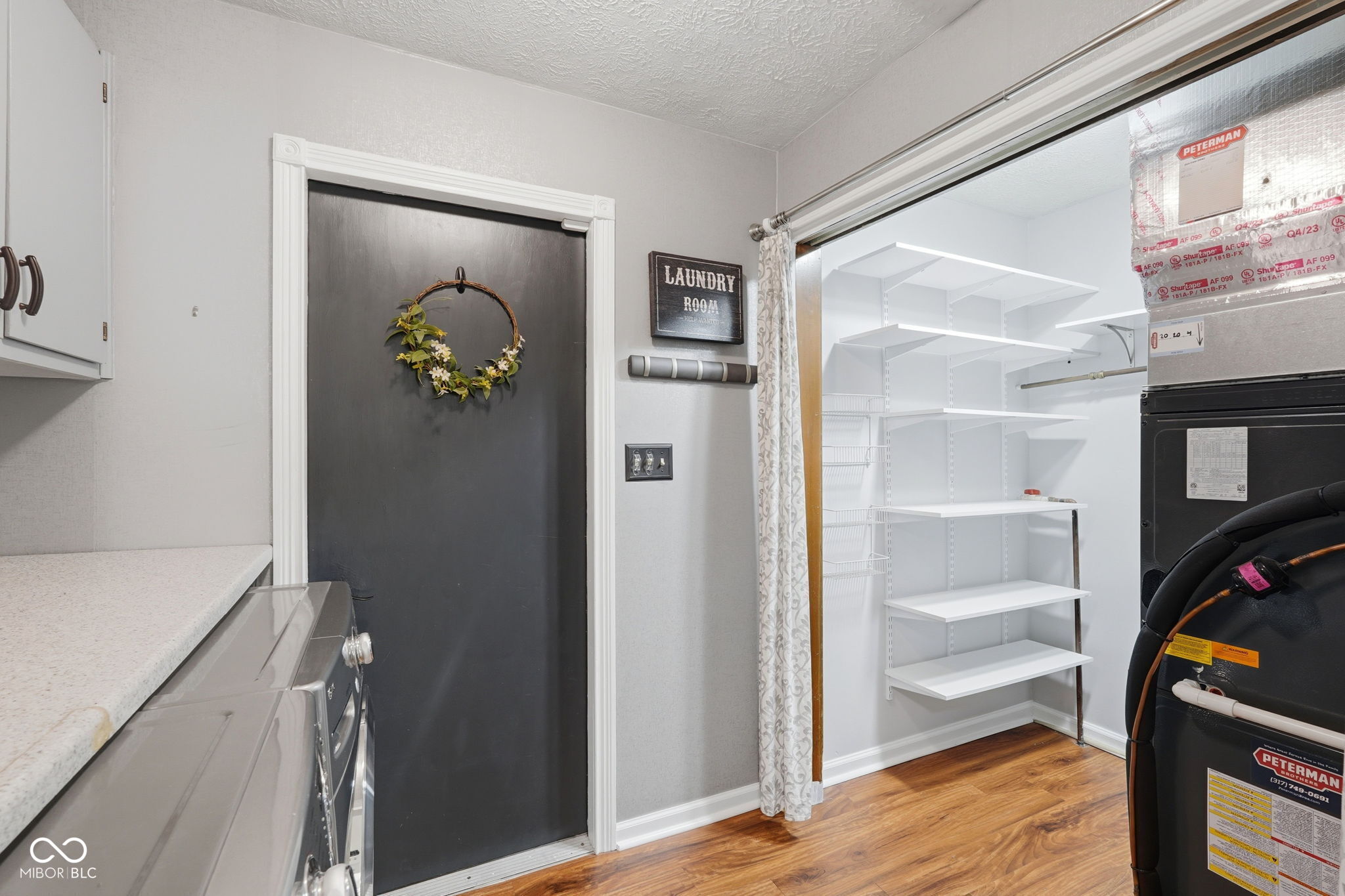 3712 Ivory Way