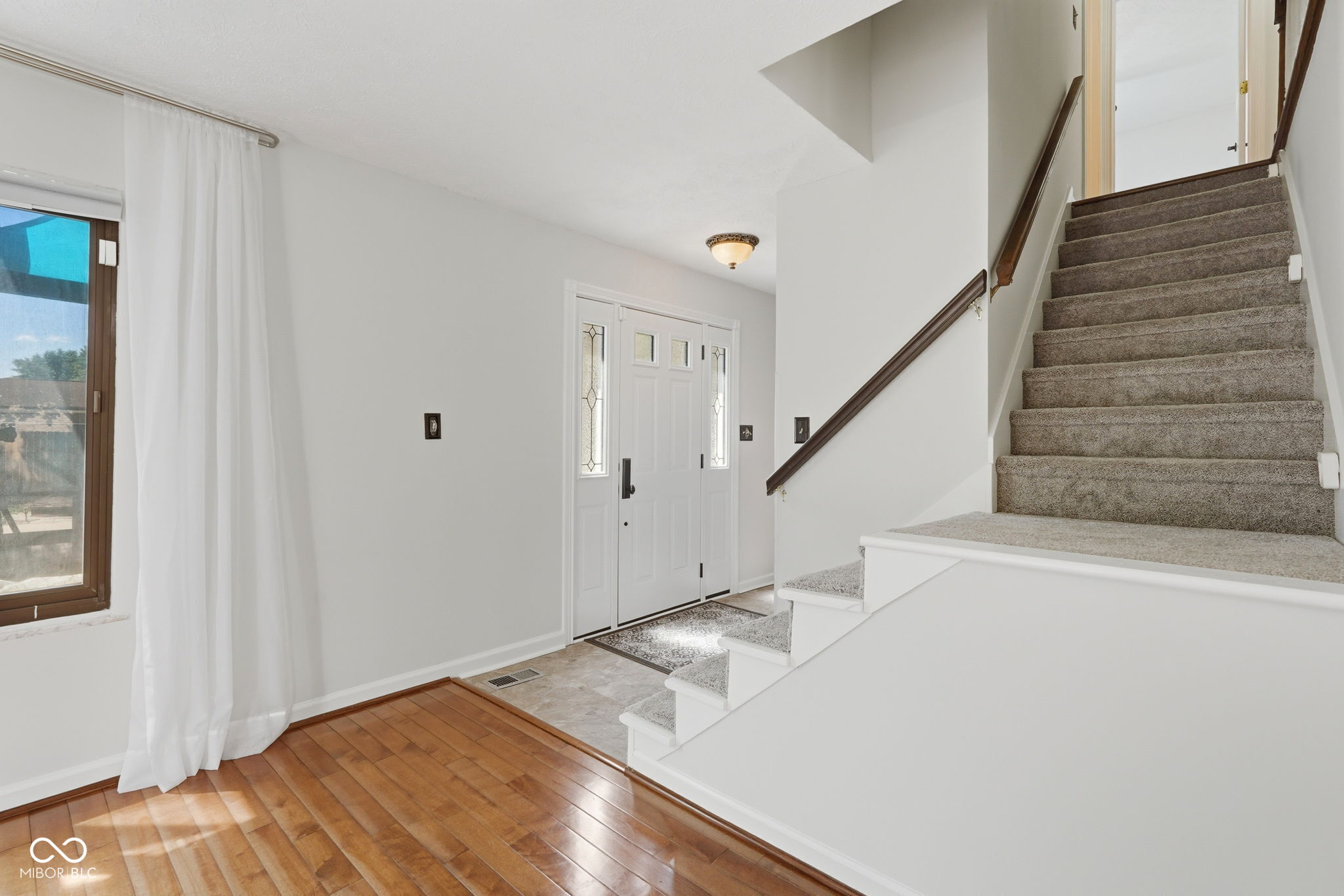 3712 Ivory Way