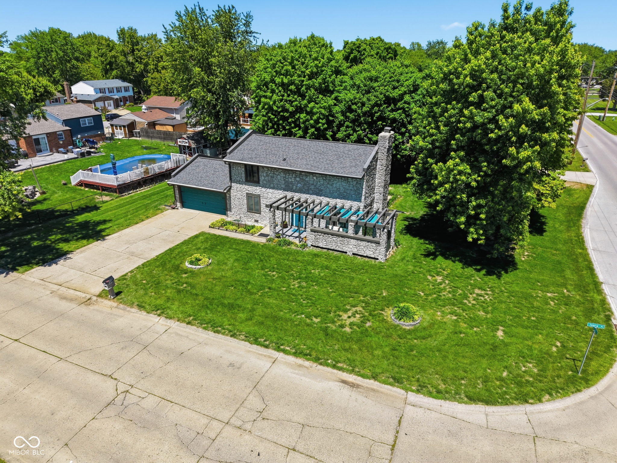 3712 Ivory Way