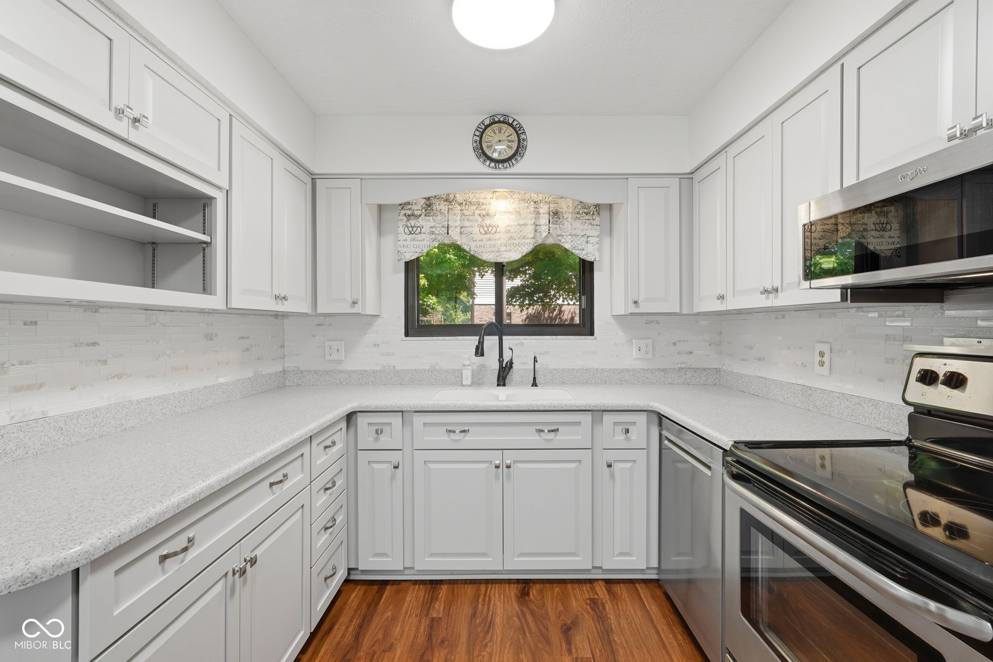 3712 Ivory Way