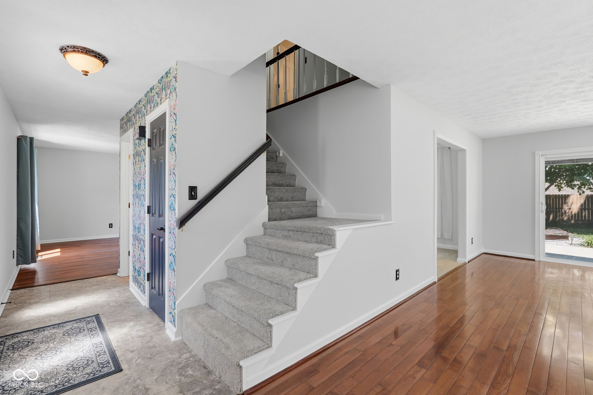 3712 Ivory Way