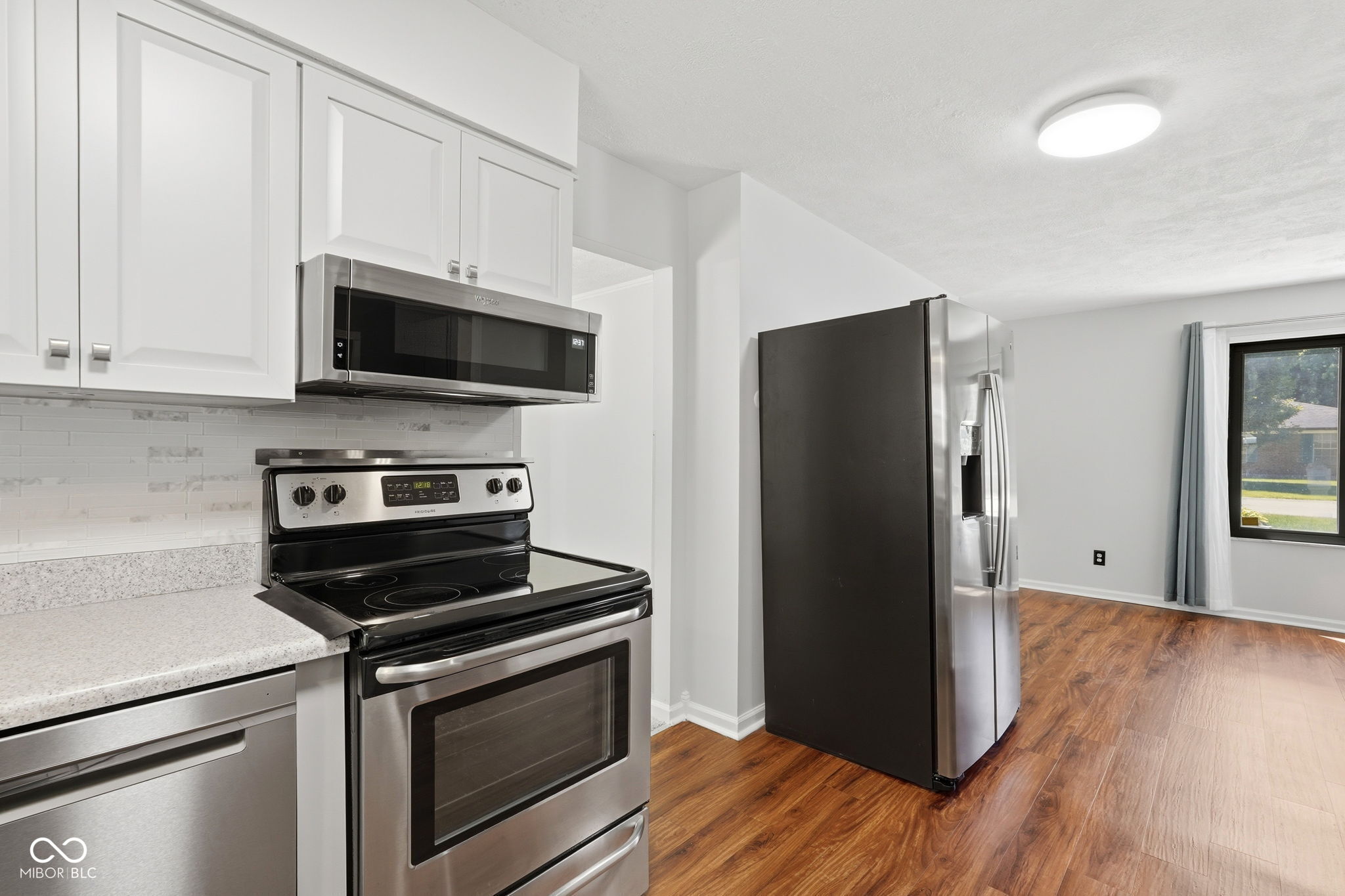 3712 Ivory Way