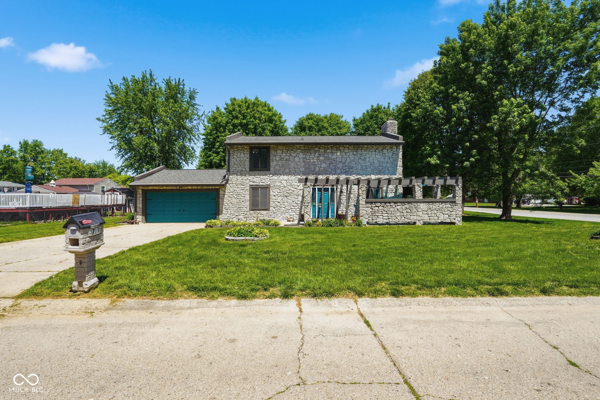 3712 Ivory Way