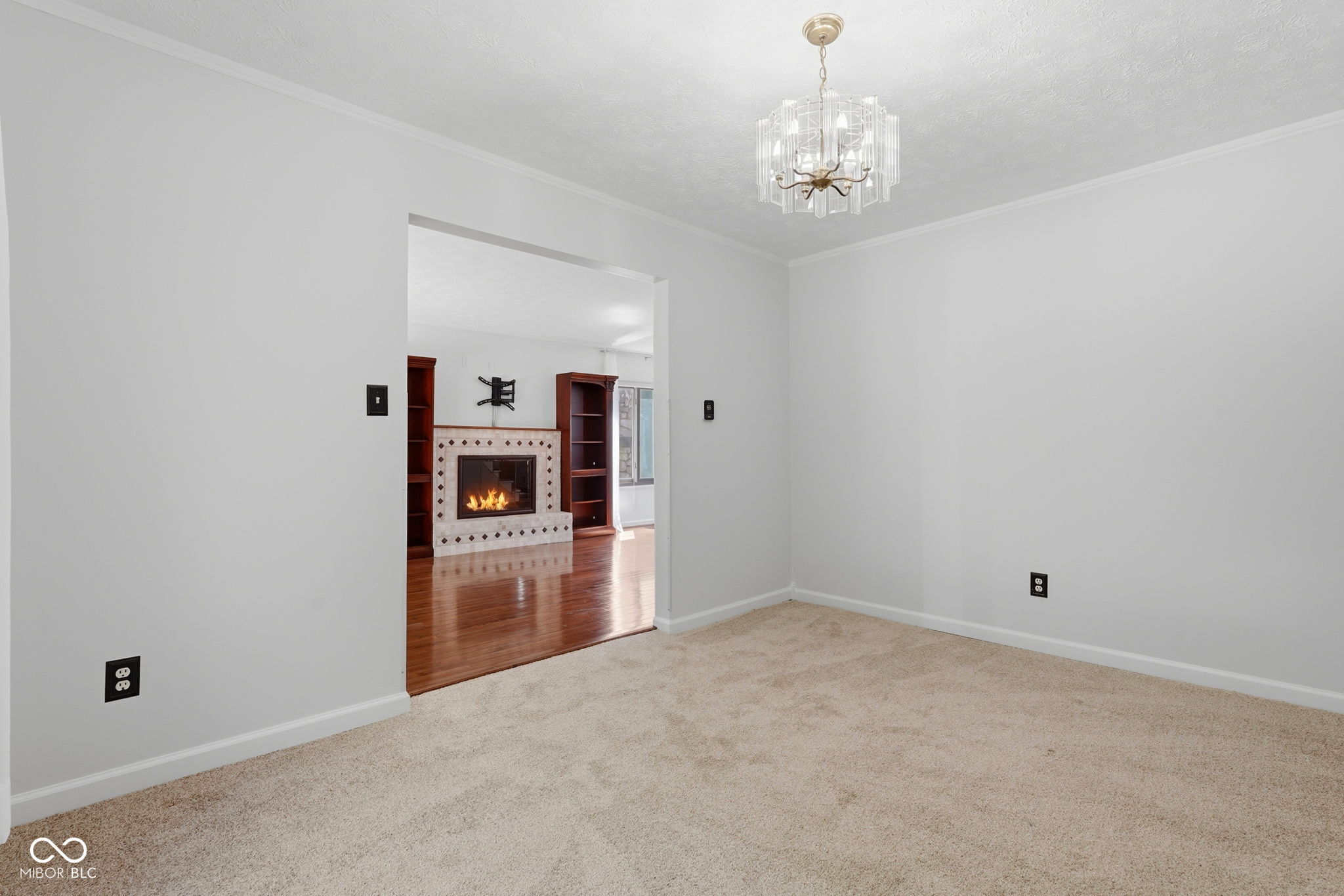 3712 Ivory Way