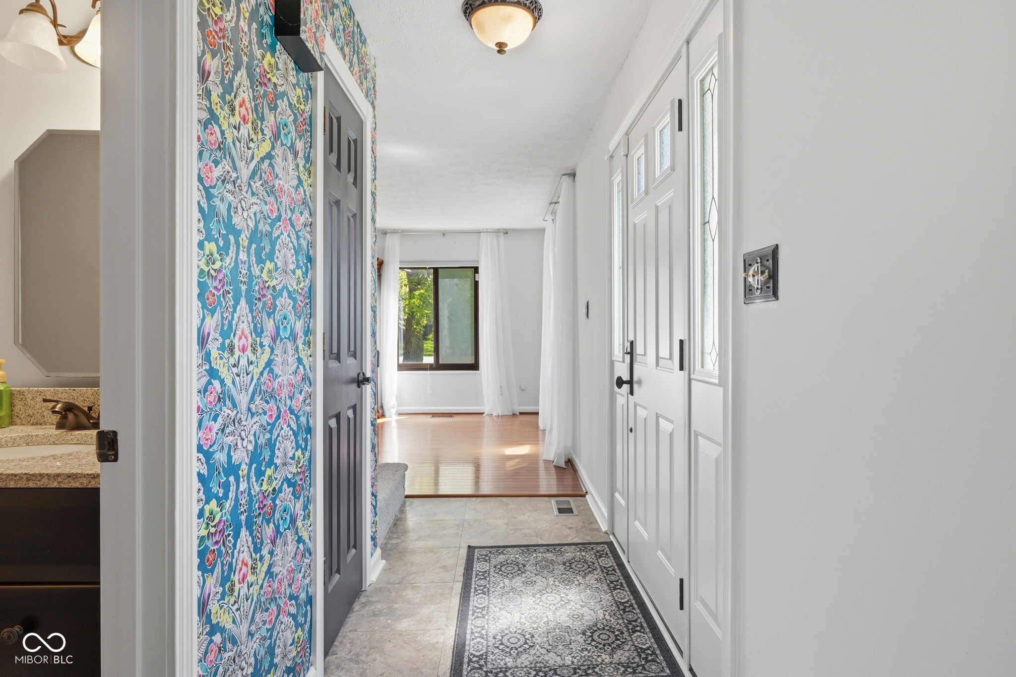 3712 Ivory Way