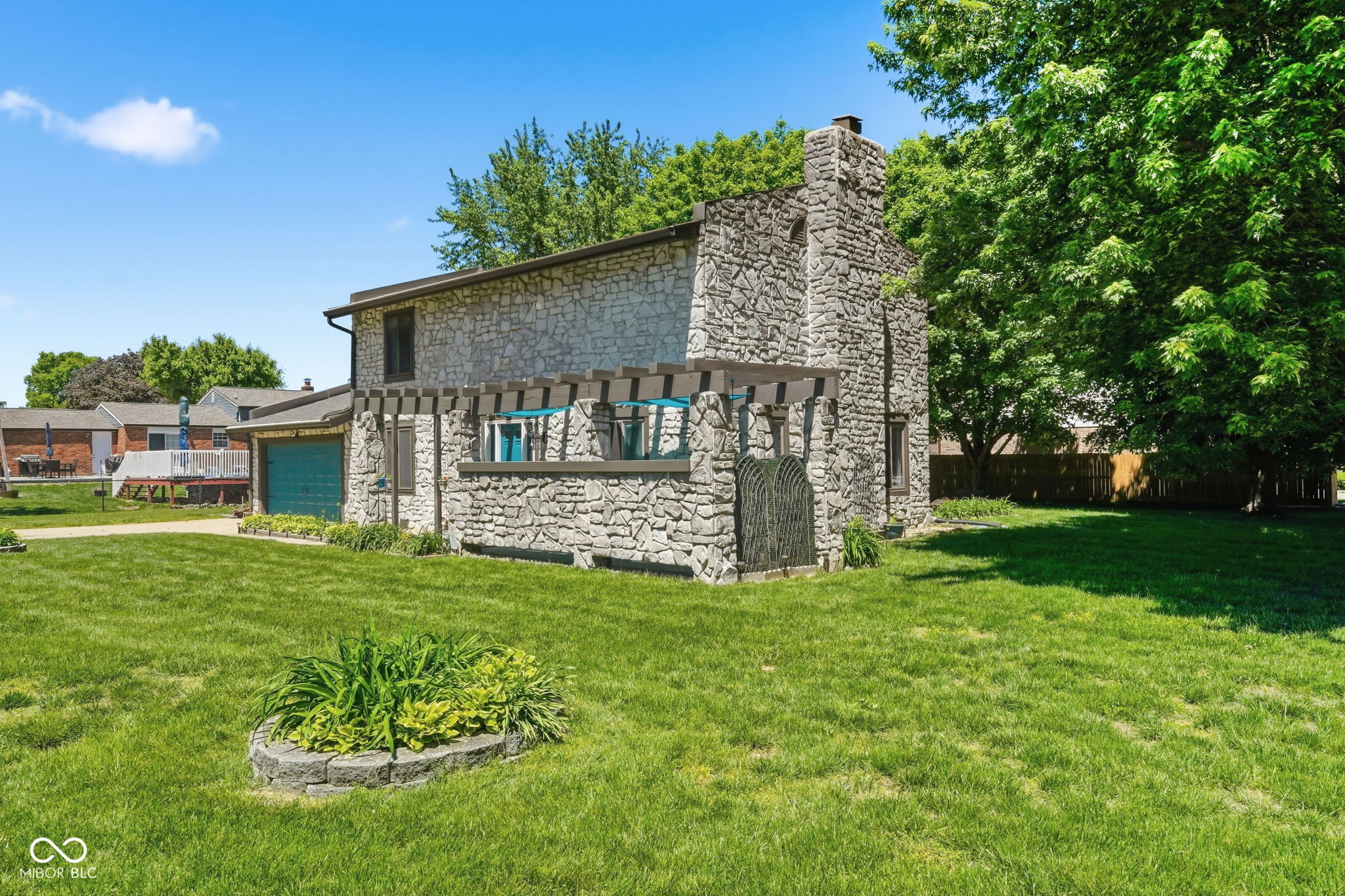 3712 Ivory Way