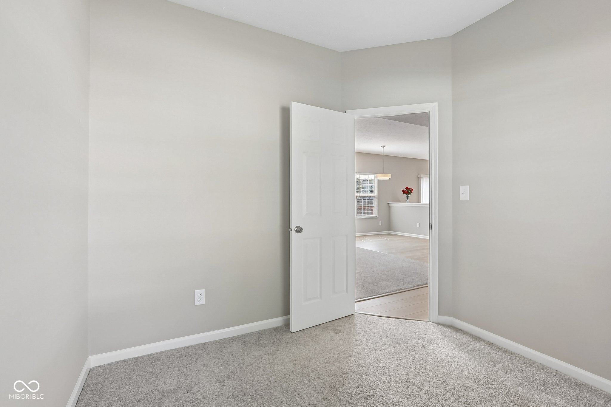 13823 Oak Grove Court