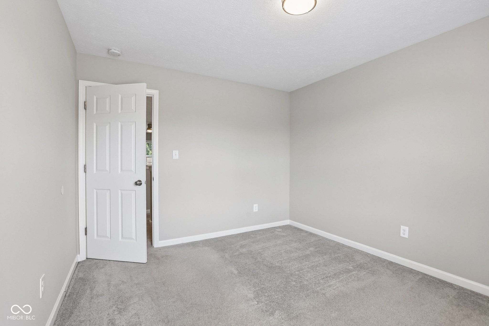 13823 Oak Grove Court