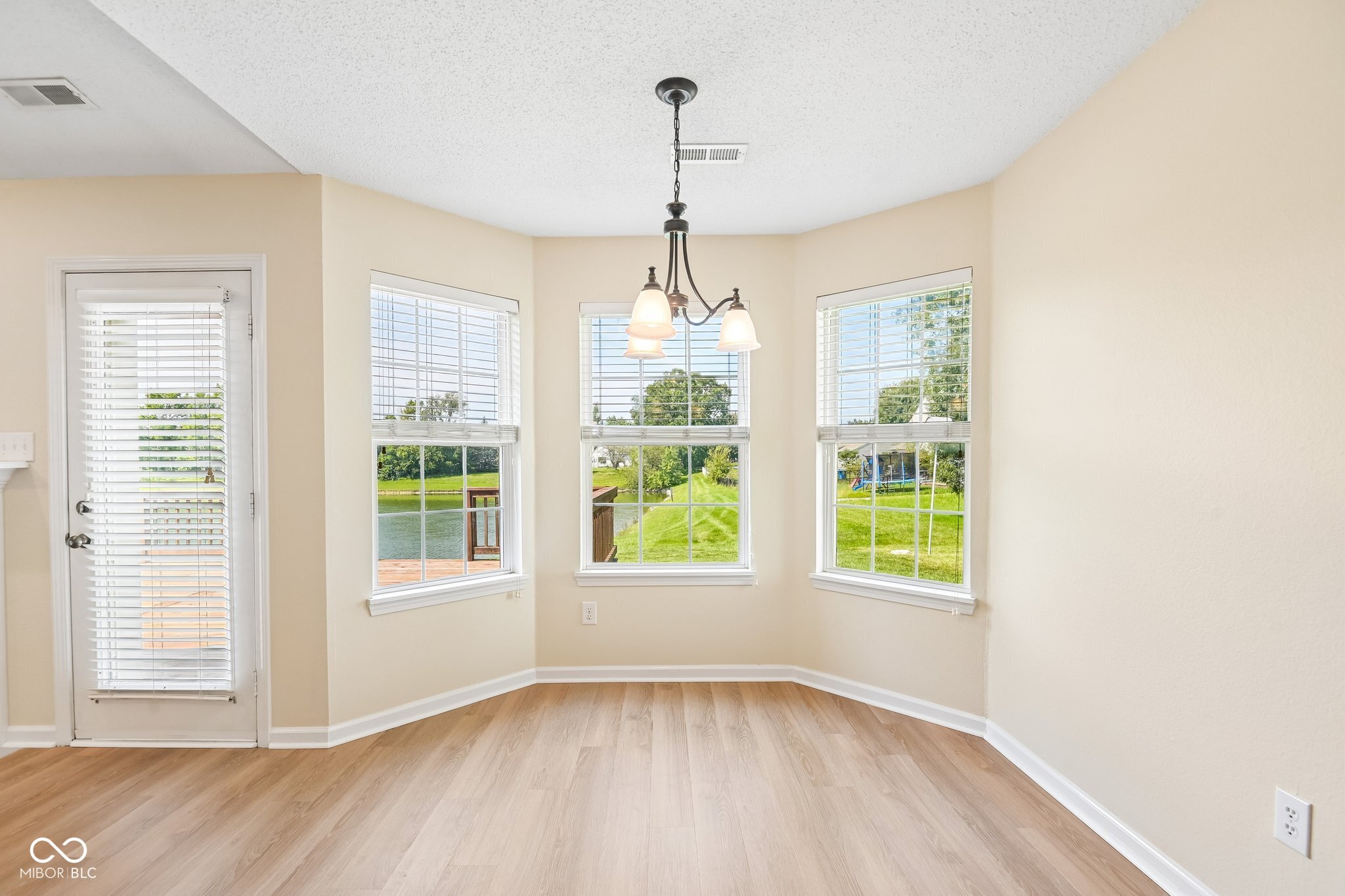 12886 Longleaf Lane